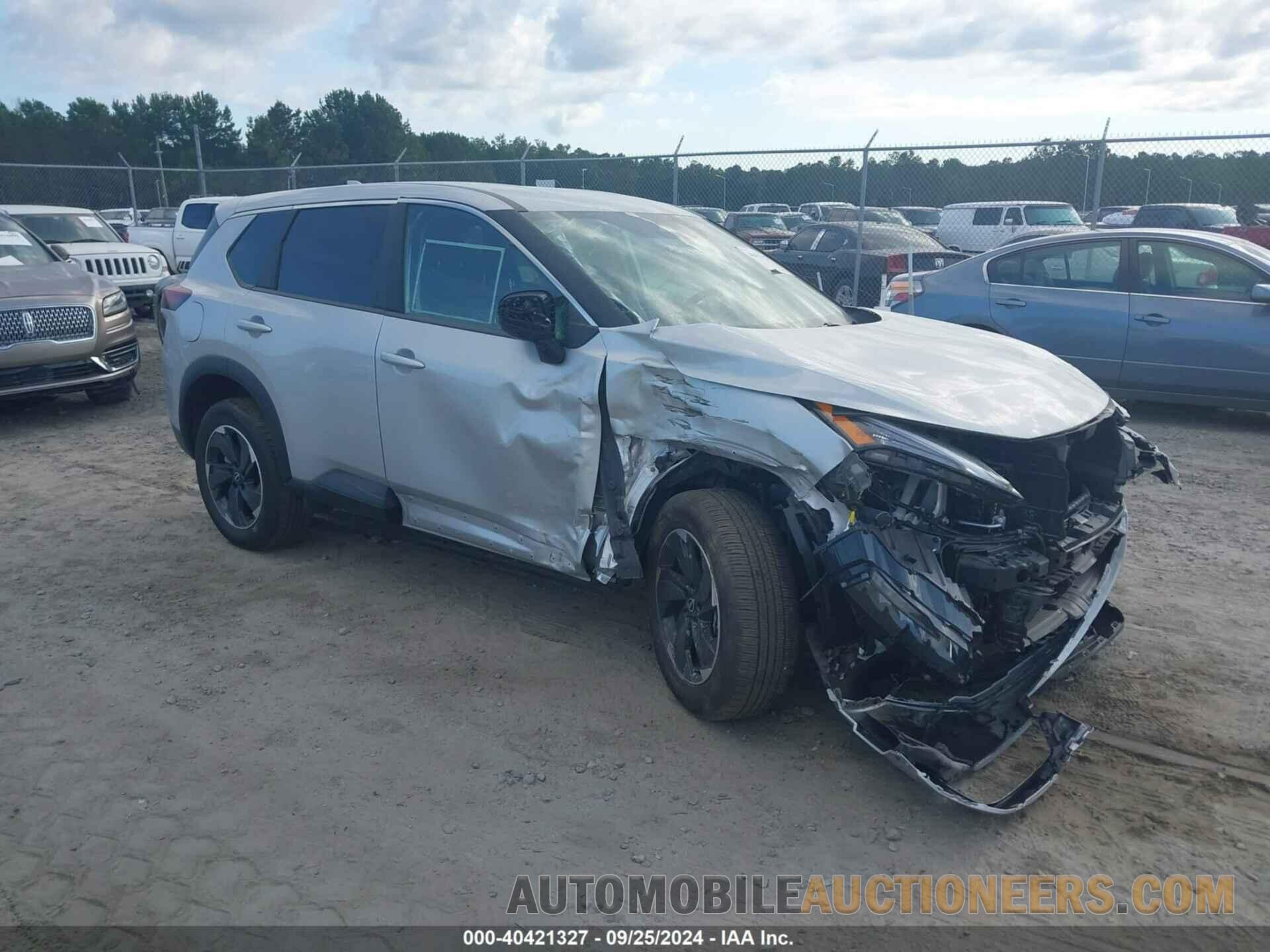 5N1BT3BA1RC728005 NISSAN ROGUE 2024