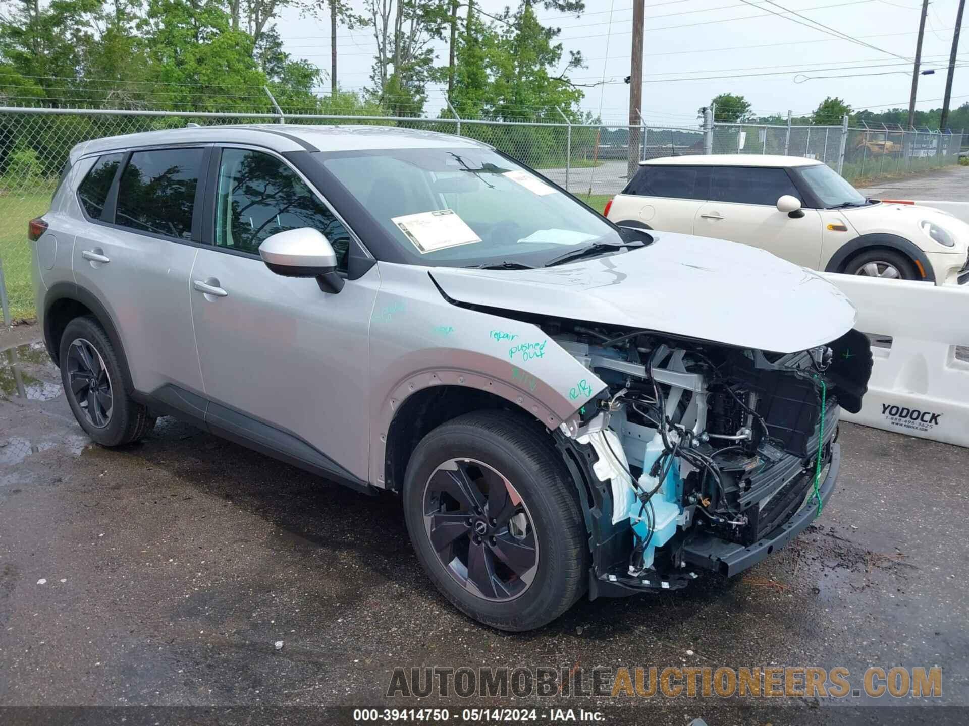 5N1BT3BA2RC686525 NISSAN ROGUE 2024