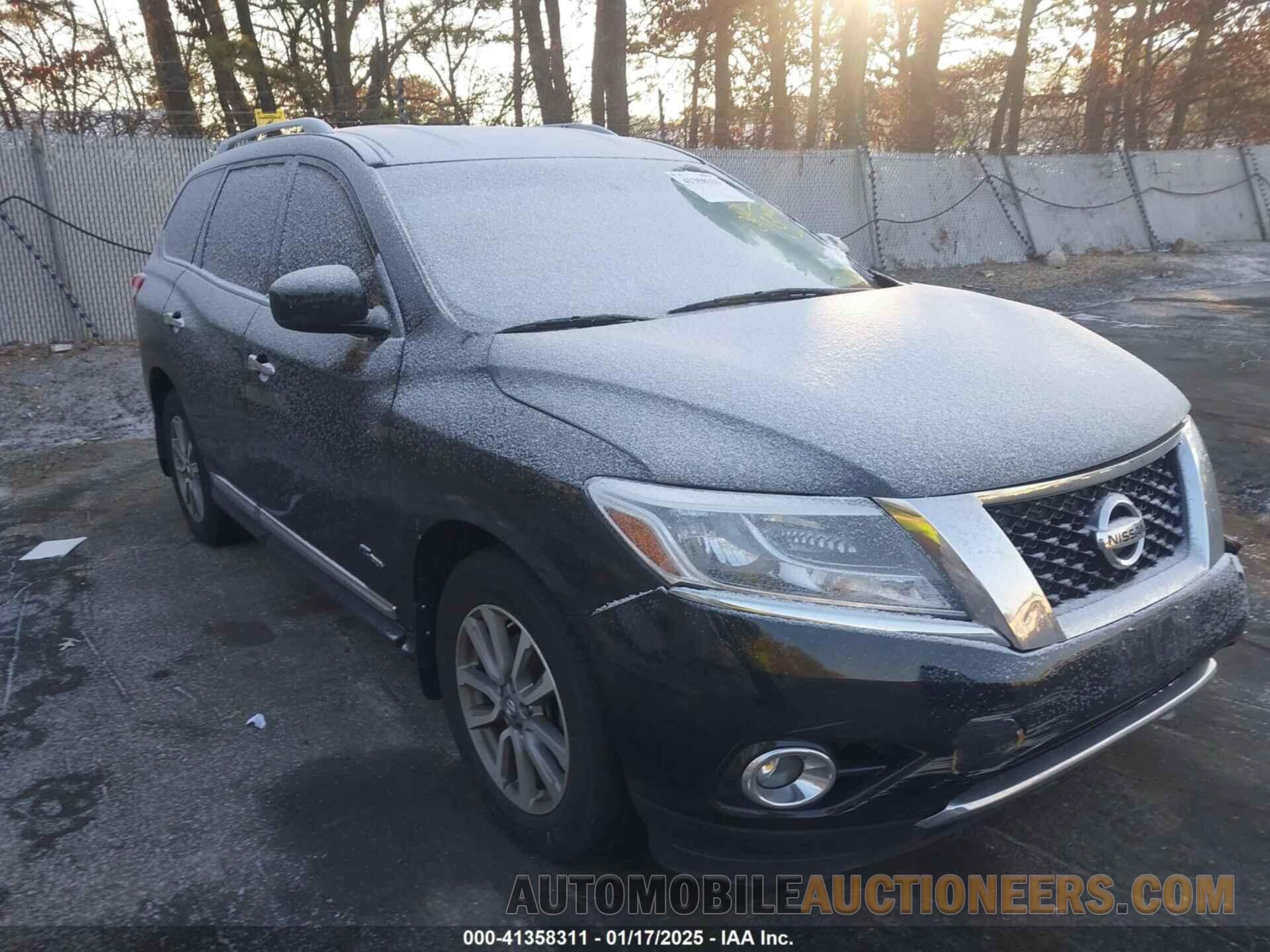 5N1CR2MM9EC647946 NISSAN PATHFINDER HYBRID 2014