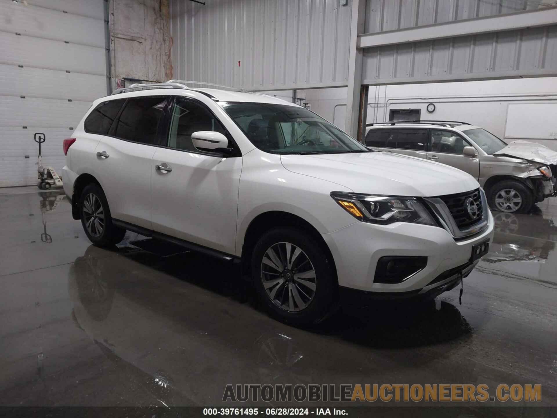 5N1DR2MM6HC649596 NISSAN PATHFINDER 2017