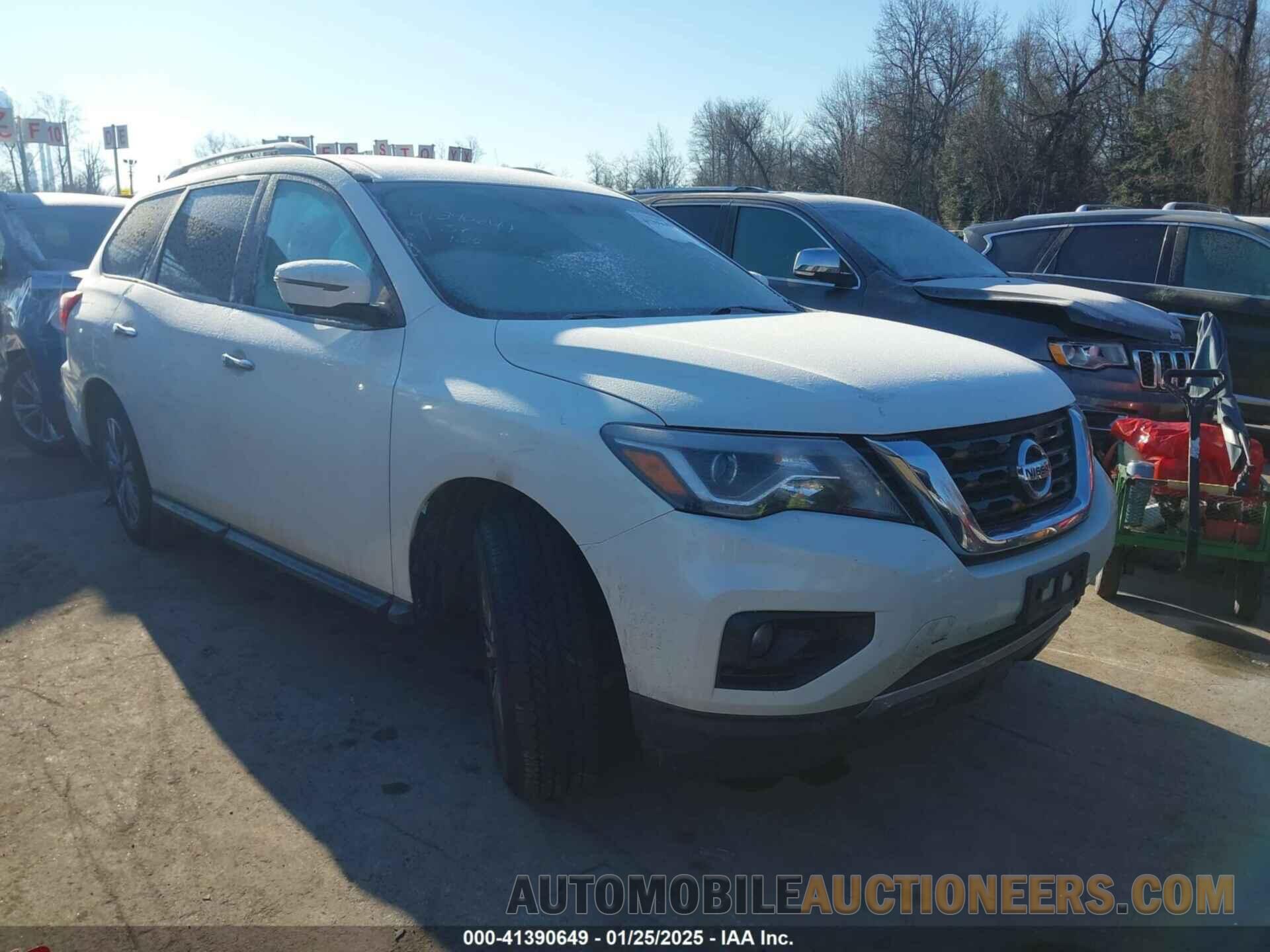 5N1DR2MM7HC902652 NISSAN PATHFINDER 2017