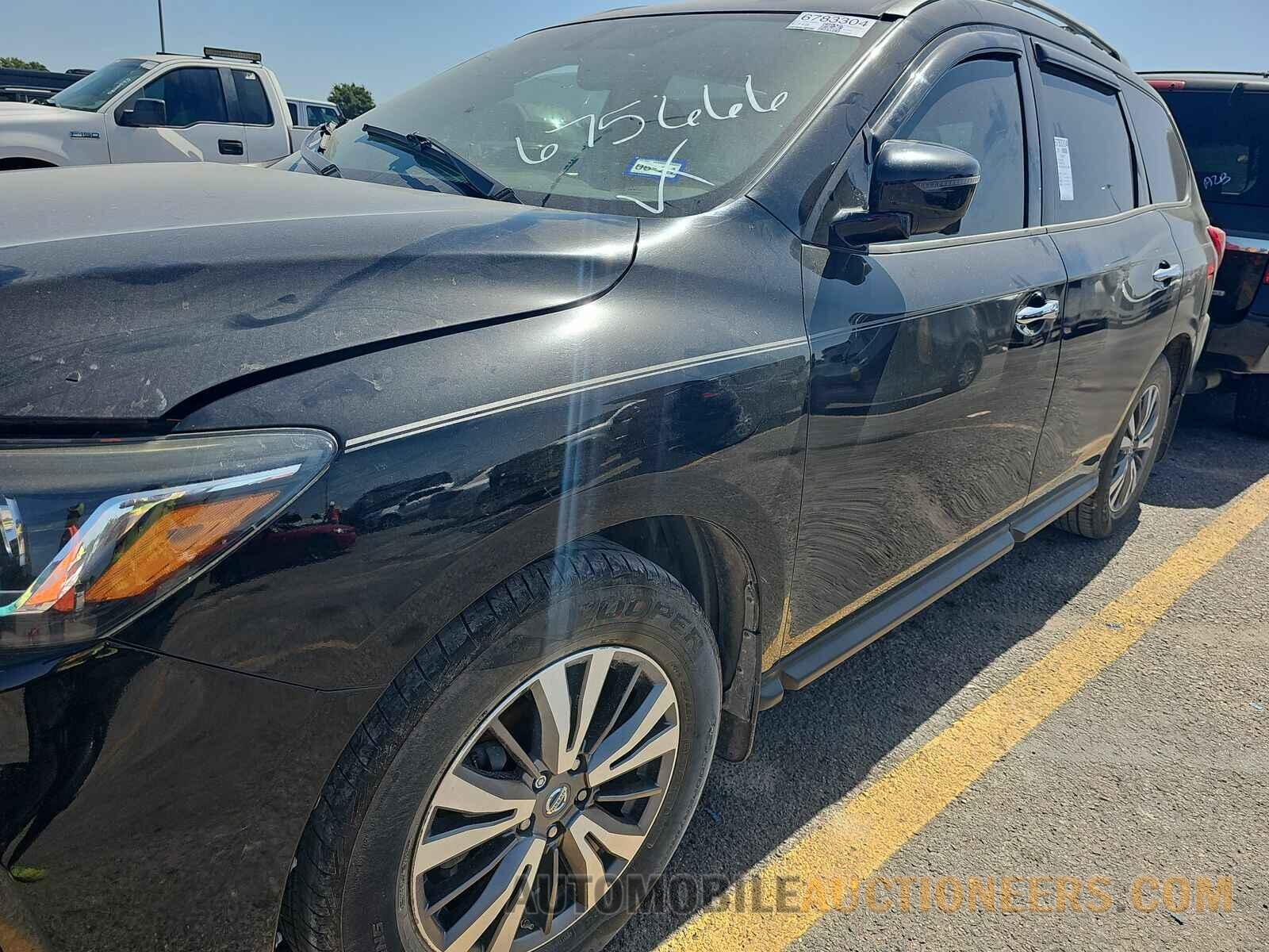 5N1DR2MN1JC675666 Nissan Pathfinder 2018