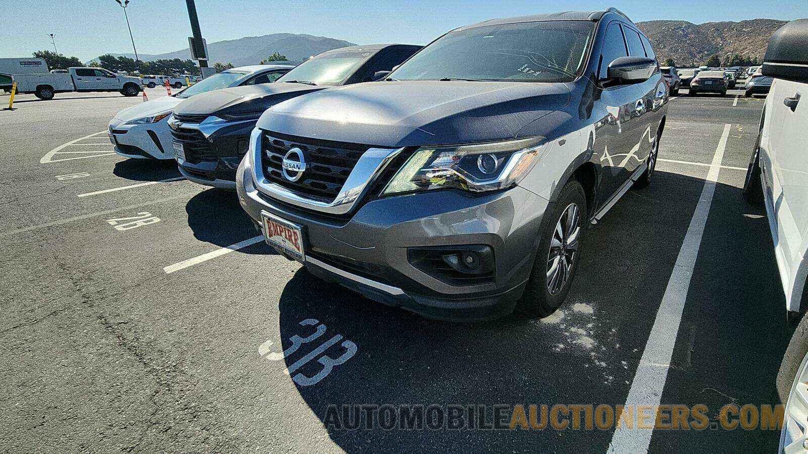 5N1DR2MN5JC617950 Nissan Pathfinder 2018