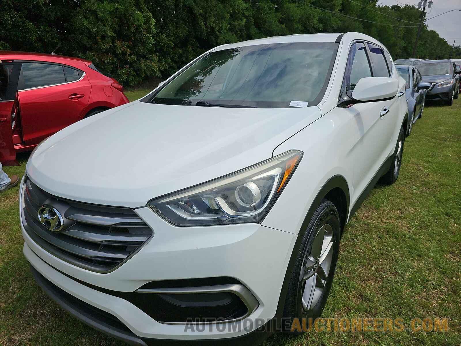 5NMZT3LB4HH017618 Hyundai Santa Fe 2017