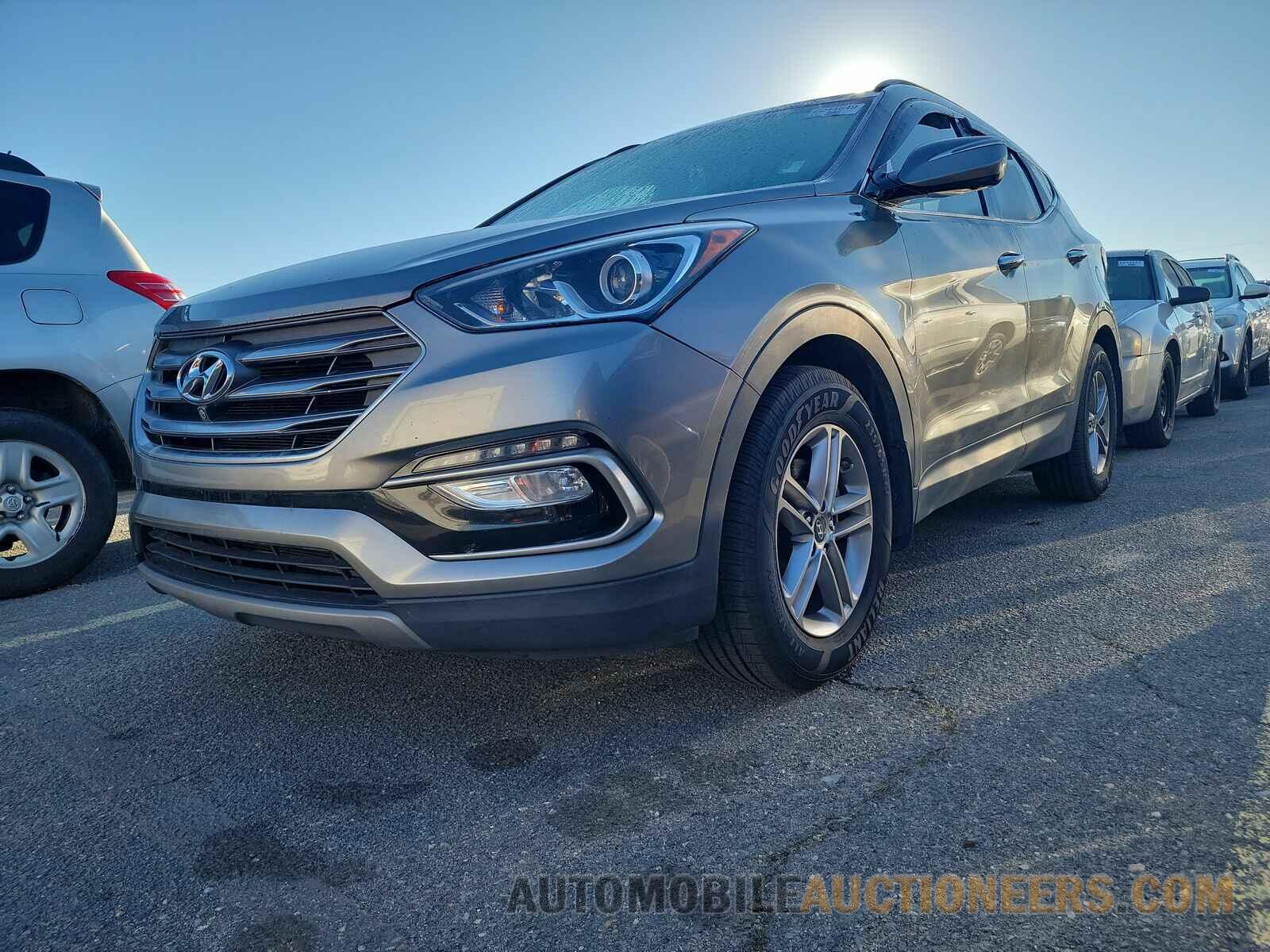 5NMZU3LB7JH067173 Hyundai Santa Fe 2018