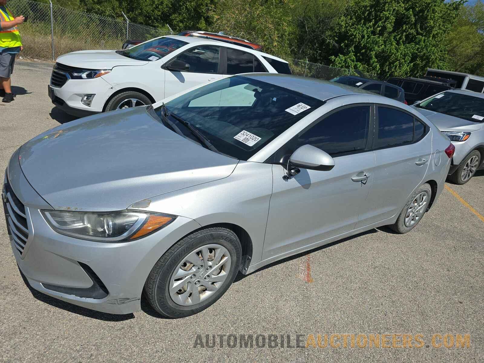 5NPD74LF3JH273149 Hyundai Elantra SE 2018