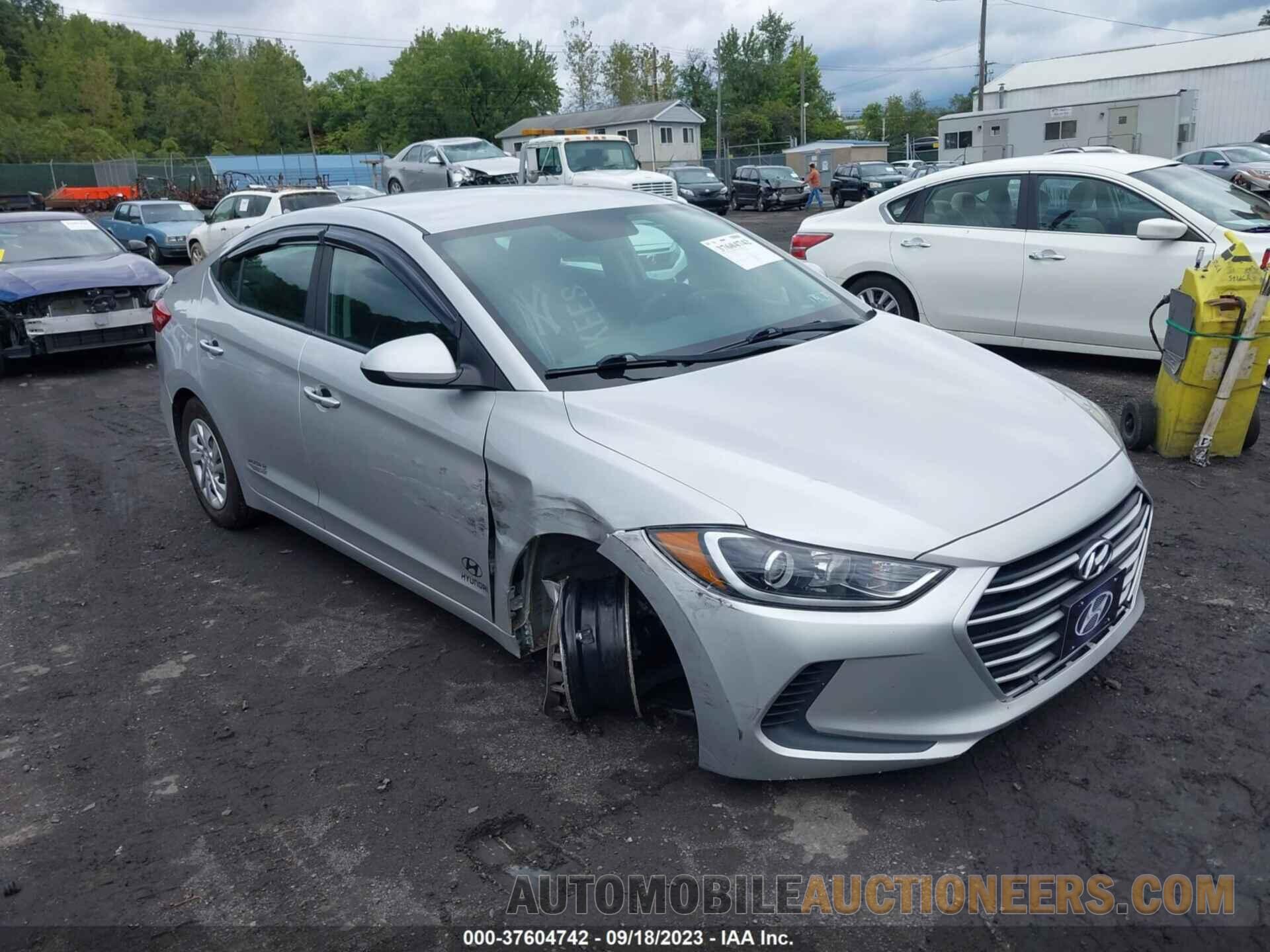 5NPD74LF6JH391986 HYUNDAI ELANTRA 2018