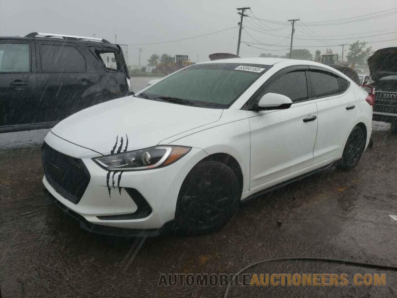 5NPD74LF8JH348640 HYUNDAI ELANTRA 2018