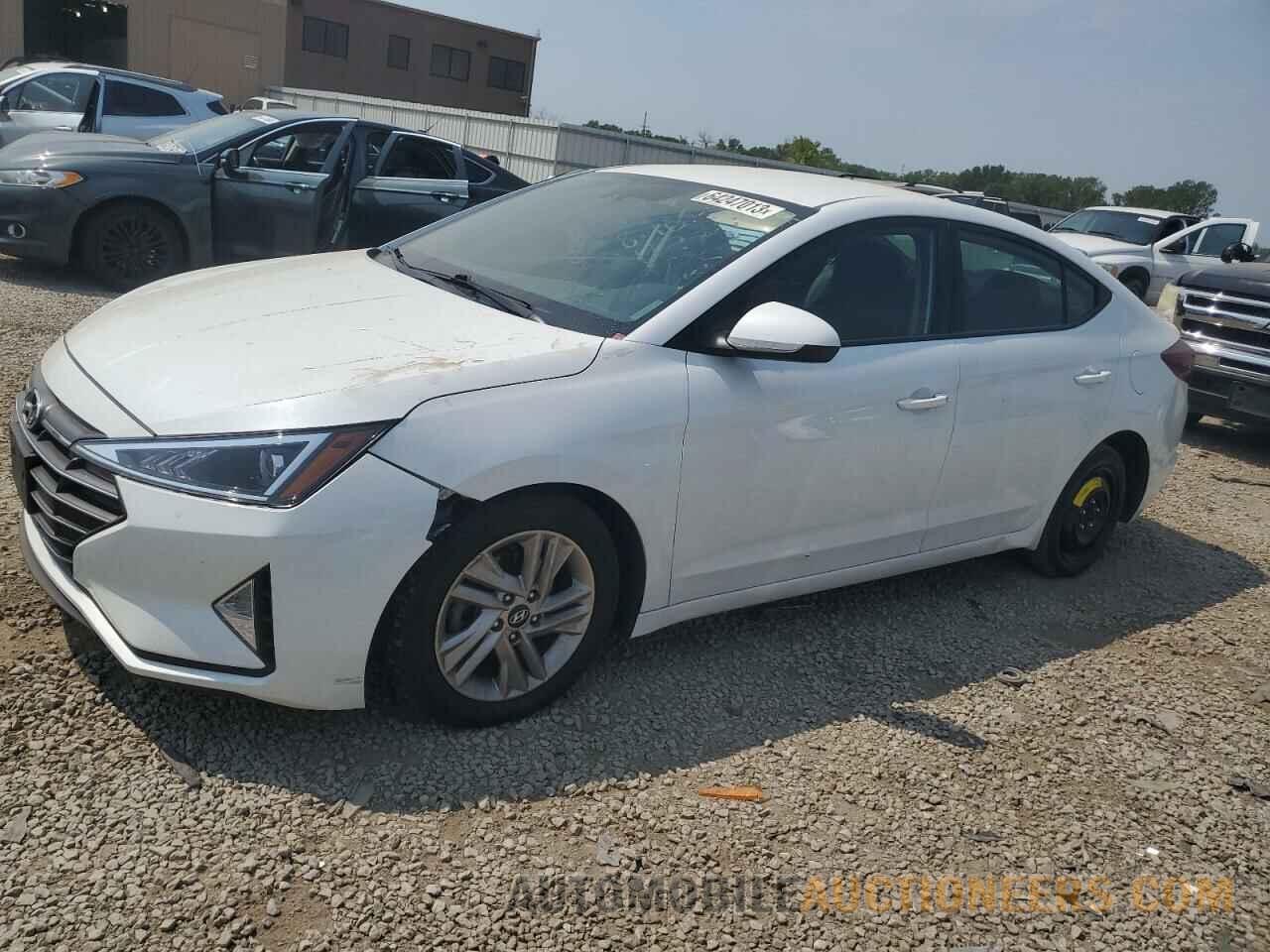 5NPD84LF0KH415052 HYUNDAI ELANTRA 2019