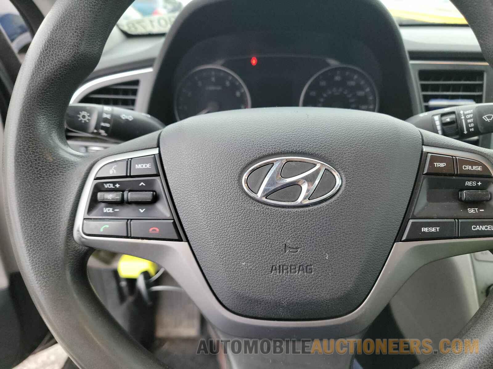 5NPD84LF1HH029183 Hyundai Elantra SE 2017