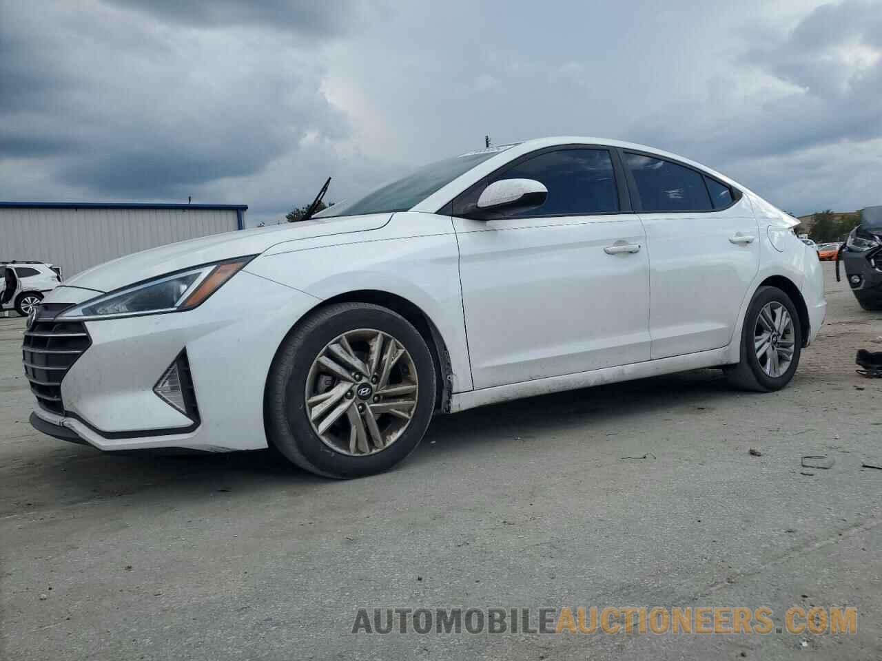 5NPD84LF1KH489676 HYUNDAI ELANTRA 2019