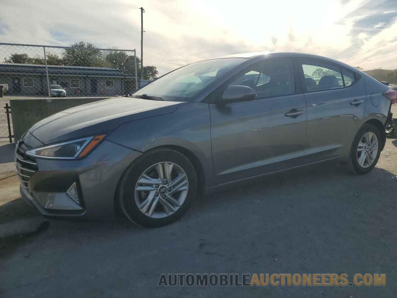 5NPD84LF5KH440061 HYUNDAI ELANTRA 2019