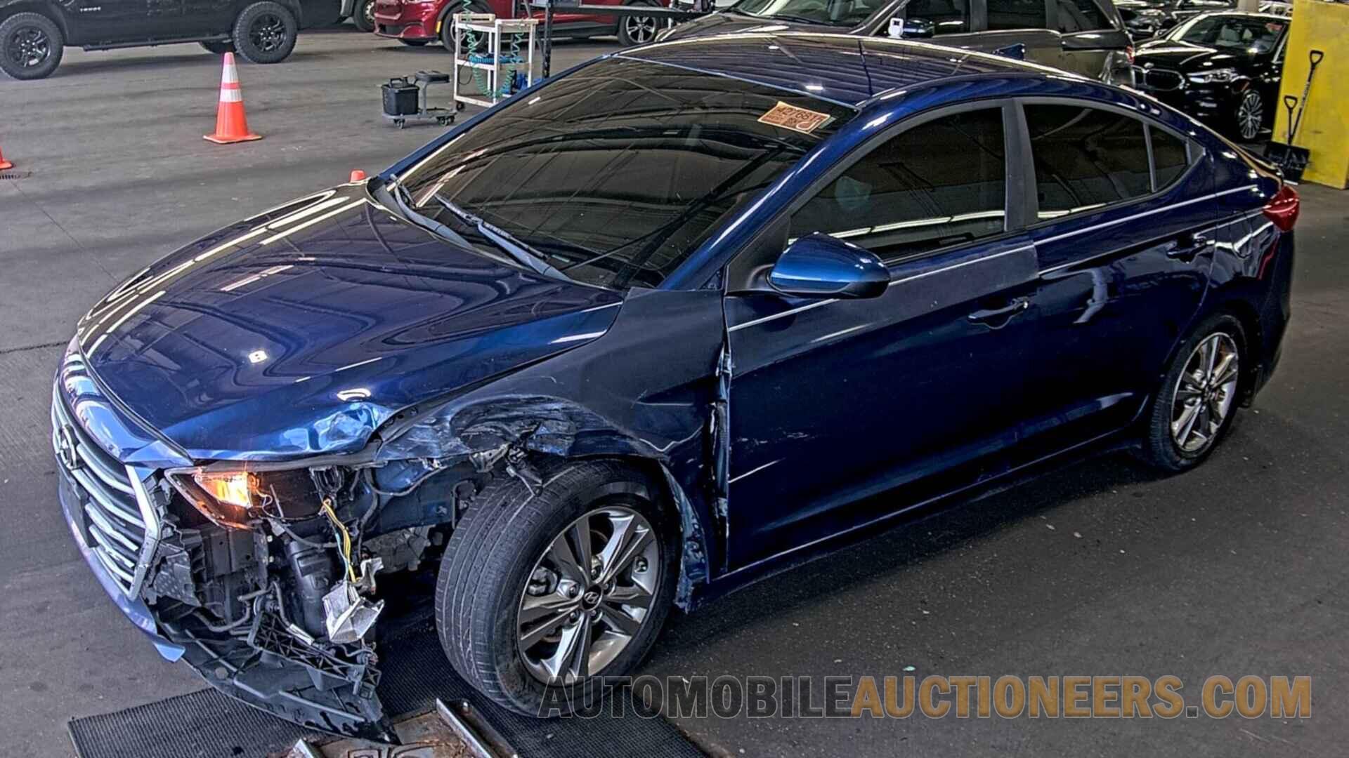 5NPD84LF8JH366102 Hyundai Elantra 2018