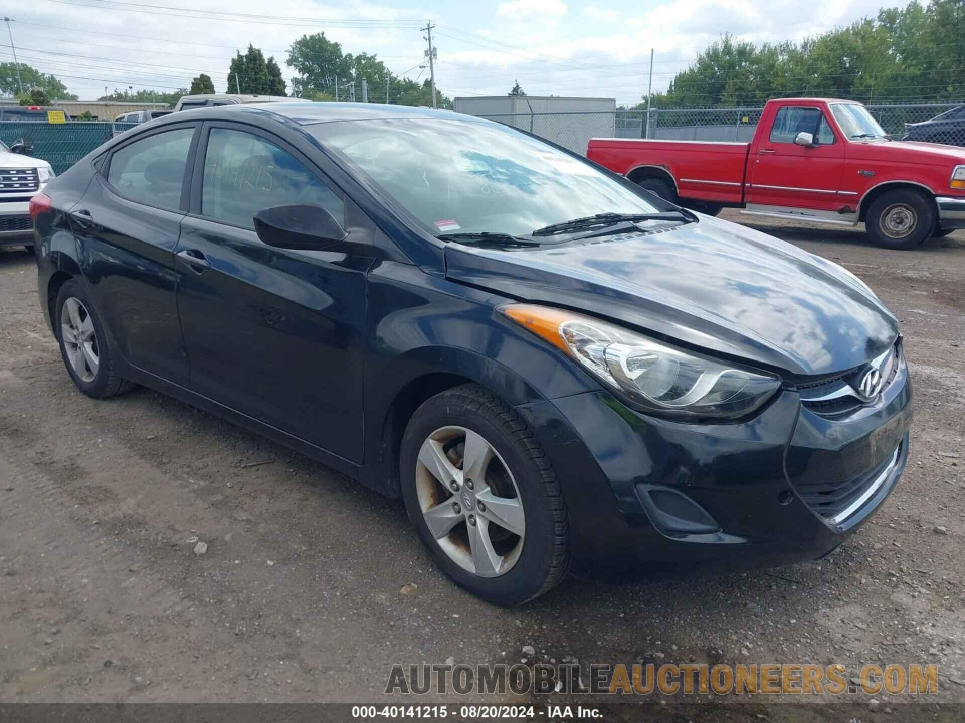 5NPDH4AE0BH043805 HYUNDAI ELANTRA 2011