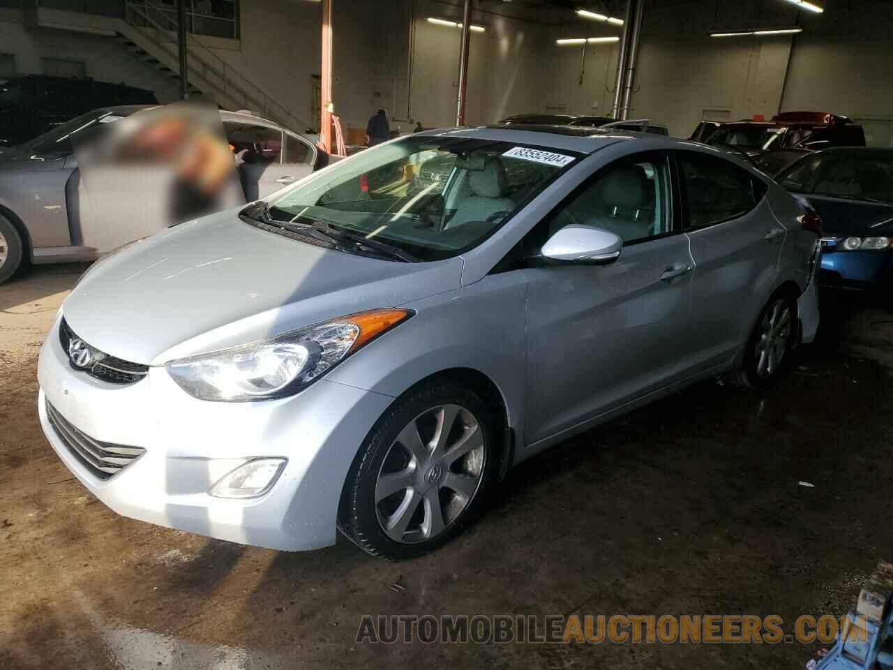 5NPDH4AE0DH154986 HYUNDAI ELANTRA 2013