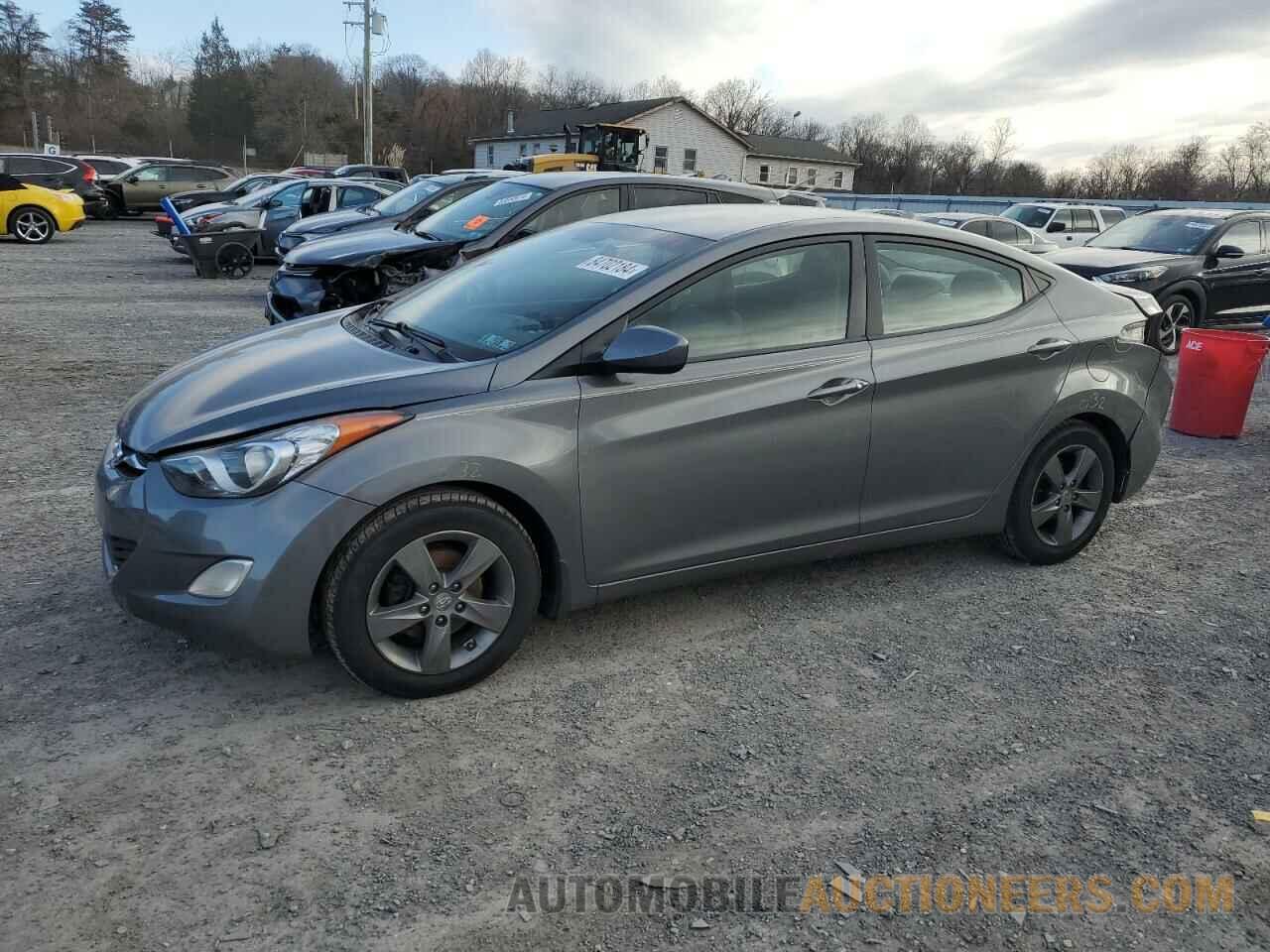 5NPDH4AE0DH157306 HYUNDAI ELANTRA 2013