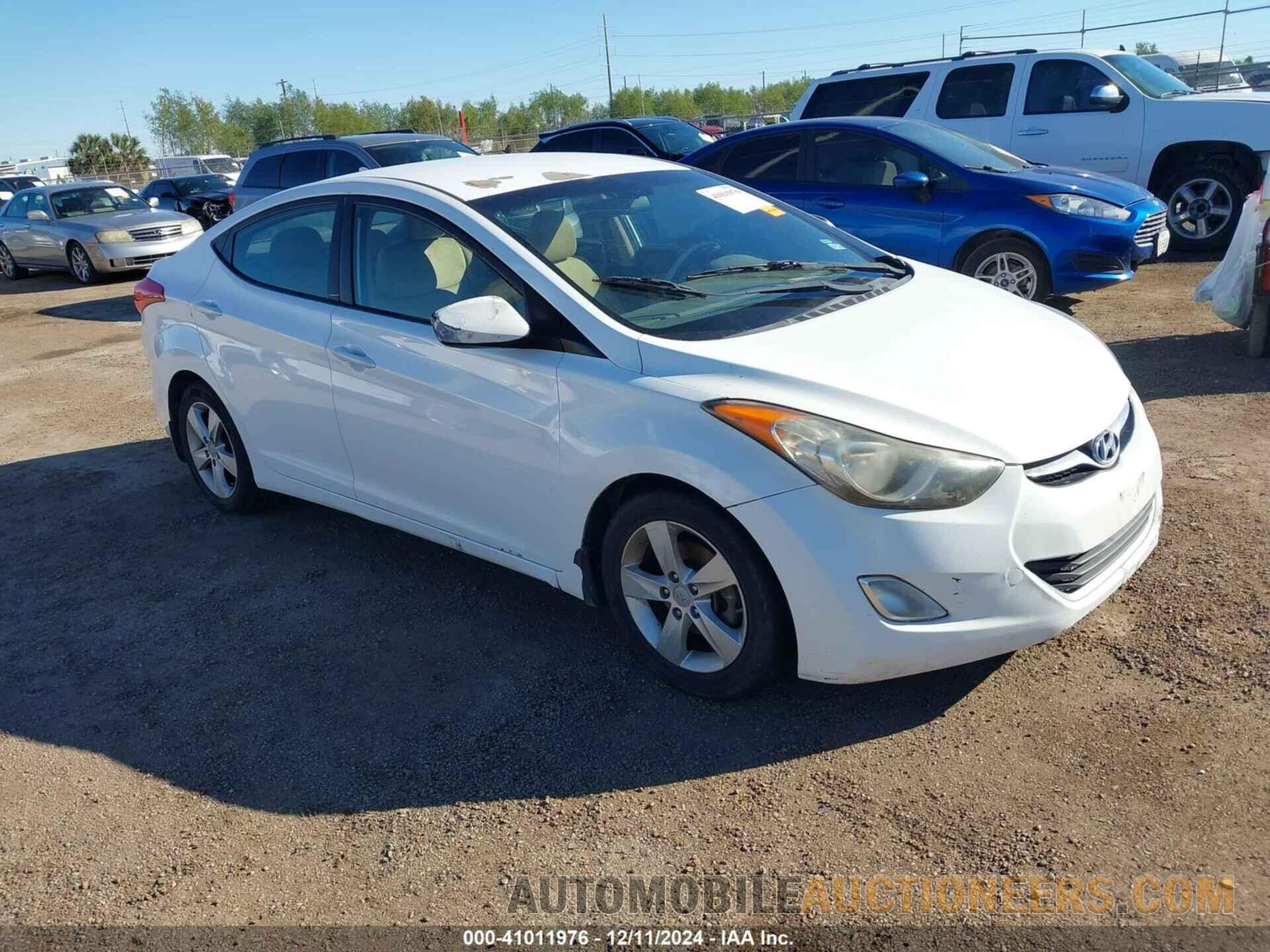 5NPDH4AE0DH222493 HYUNDAI ELANTRA 2013