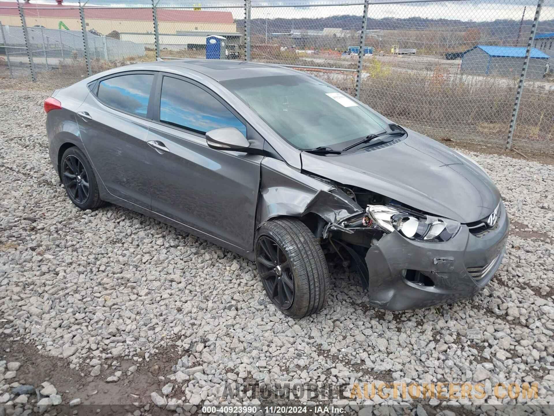 5NPDH4AE0DH231646 HYUNDAI ELANTRA 2013