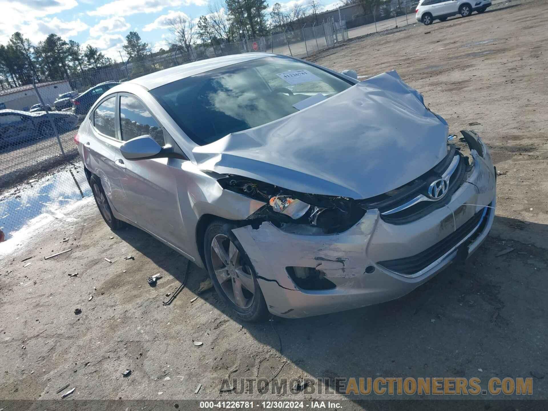 5NPDH4AE0DH273623 HYUNDAI ELANTRA 2013