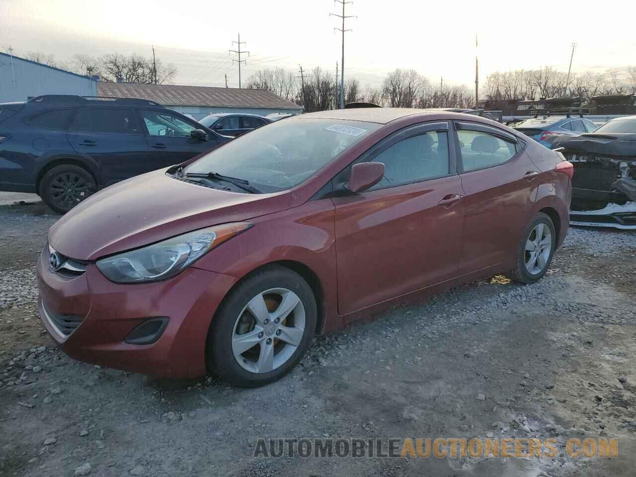 5NPDH4AE0DH320035 HYUNDAI ELANTRA 2013