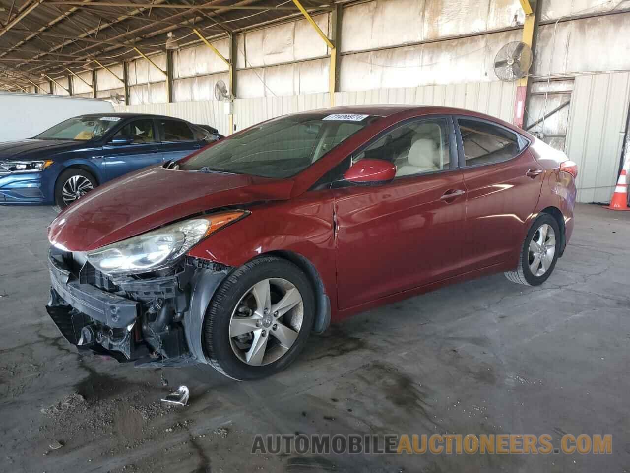 5NPDH4AE0DH328586 HYUNDAI ELANTRA 2013