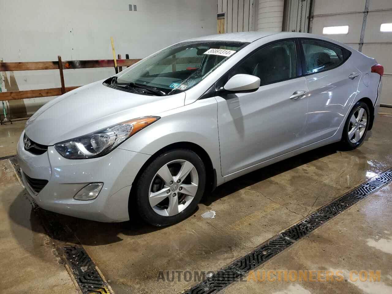 5NPDH4AE0DH336882 HYUNDAI ELANTRA 2013