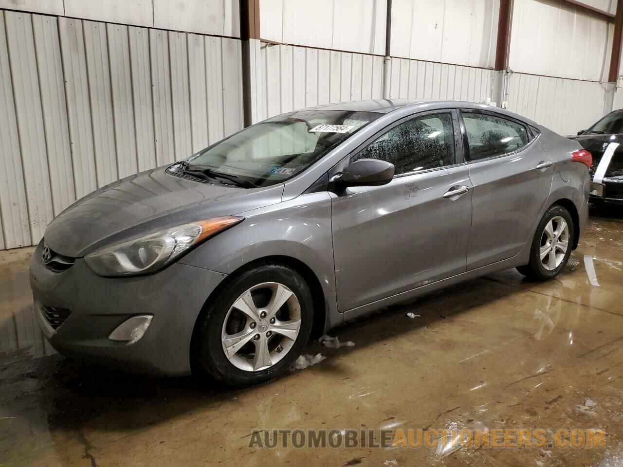 5NPDH4AE0DH354749 HYUNDAI ELANTRA 2013