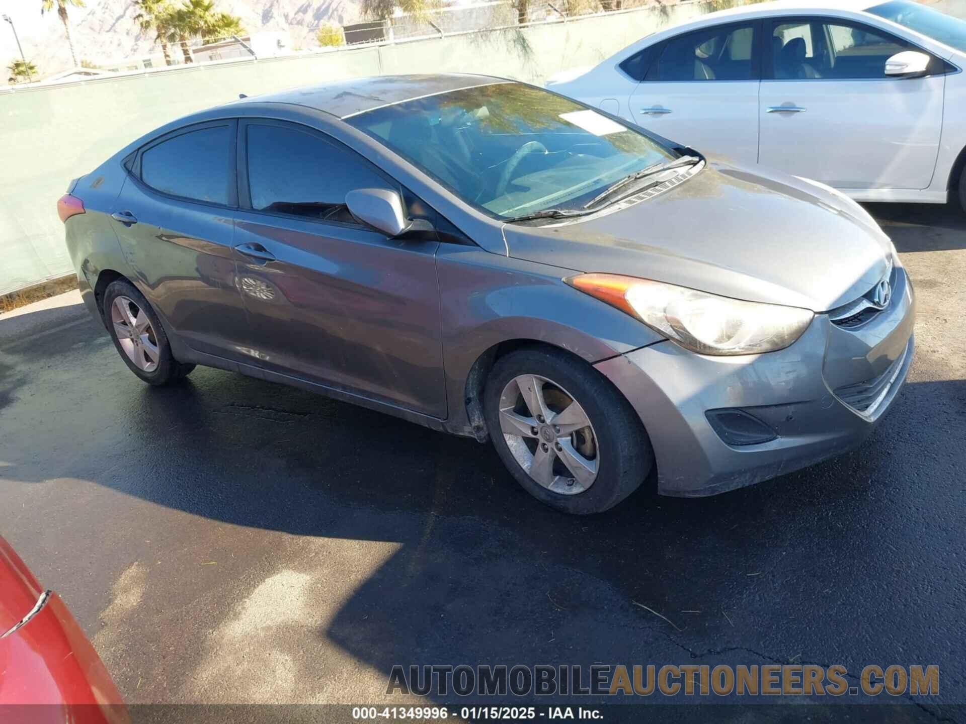 5NPDH4AE0DH378520 HYUNDAI ELANTRA 2013