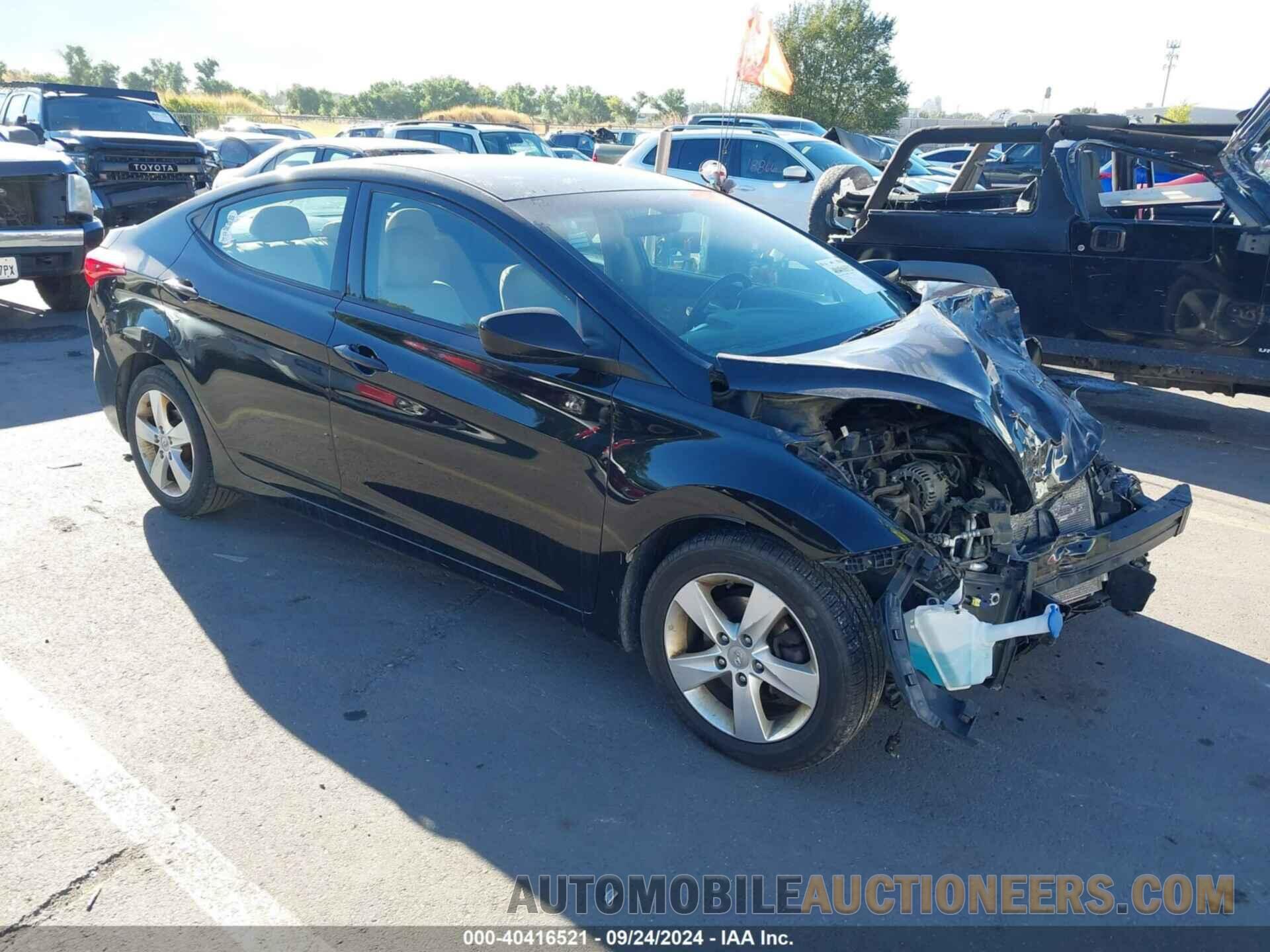 5NPDH4AE0DH443589 HYUNDAI ELANTRA 2013