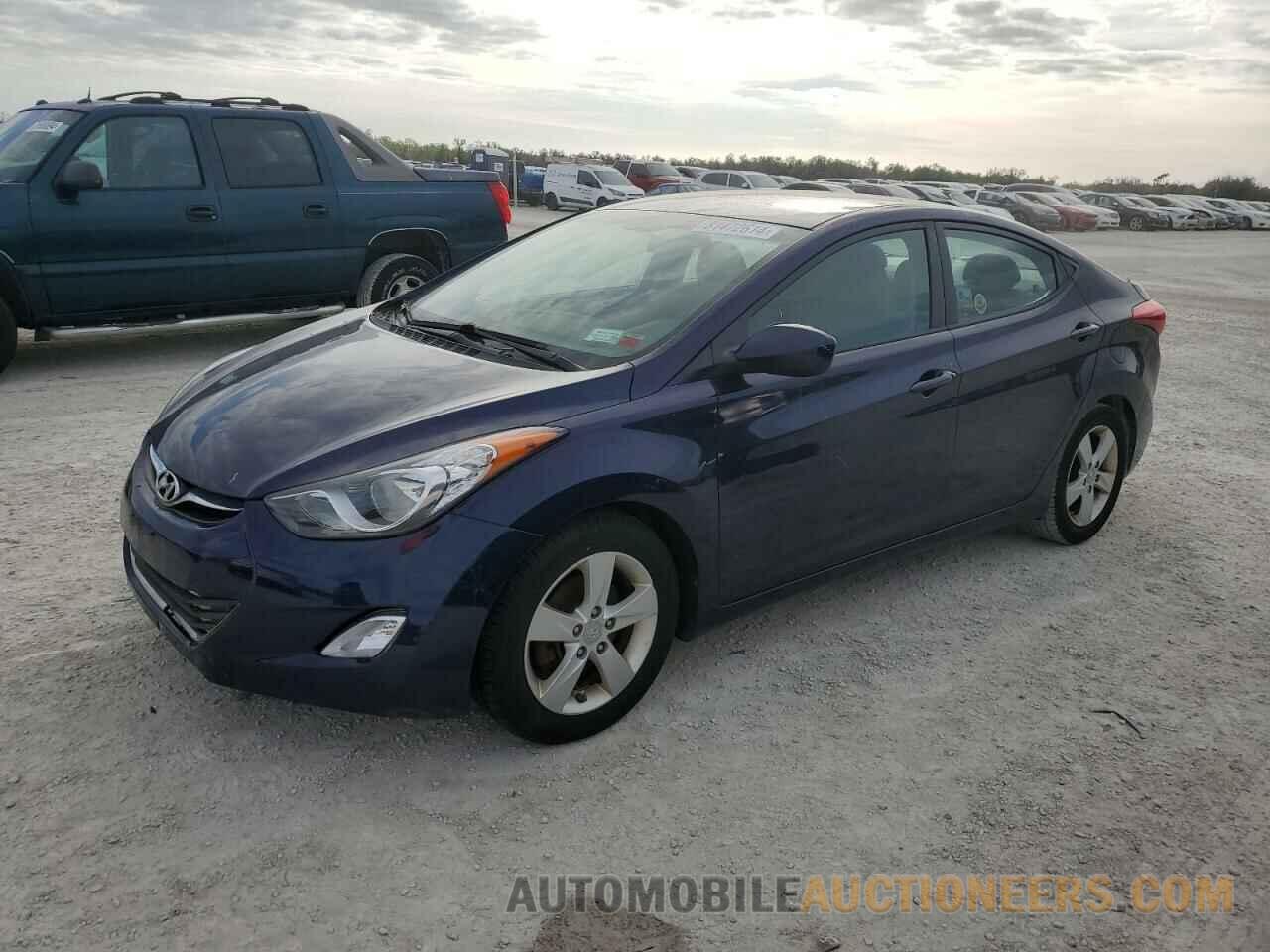 5NPDH4AE0DH451451 HYUNDAI ELANTRA 2013