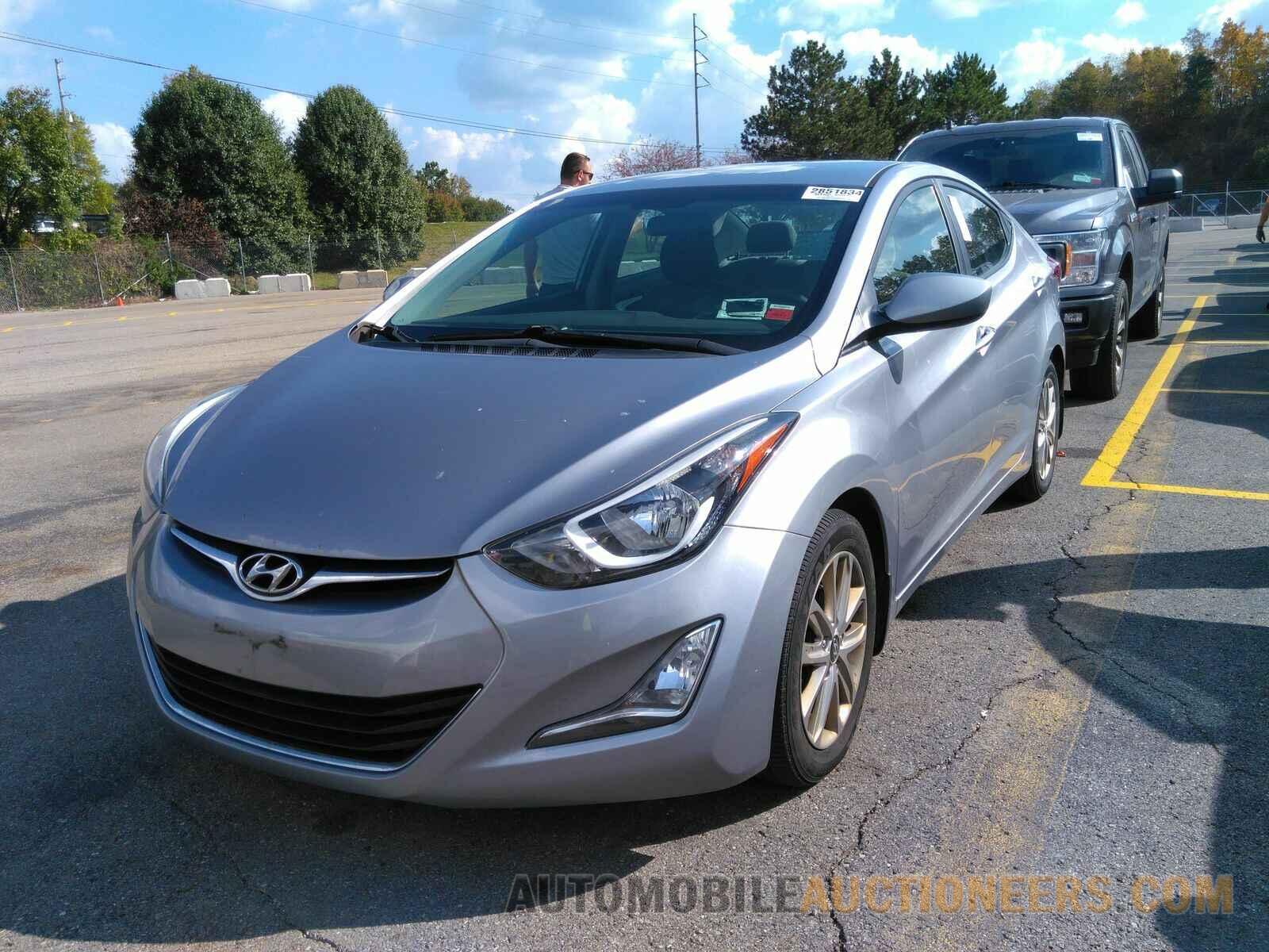 5NPDH4AE0FH609418 Hyundai Elantra 2015