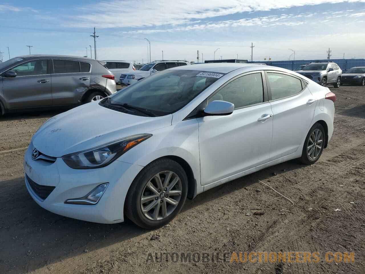 5NPDH4AE0GH655557 HYUNDAI ELANTRA 2016