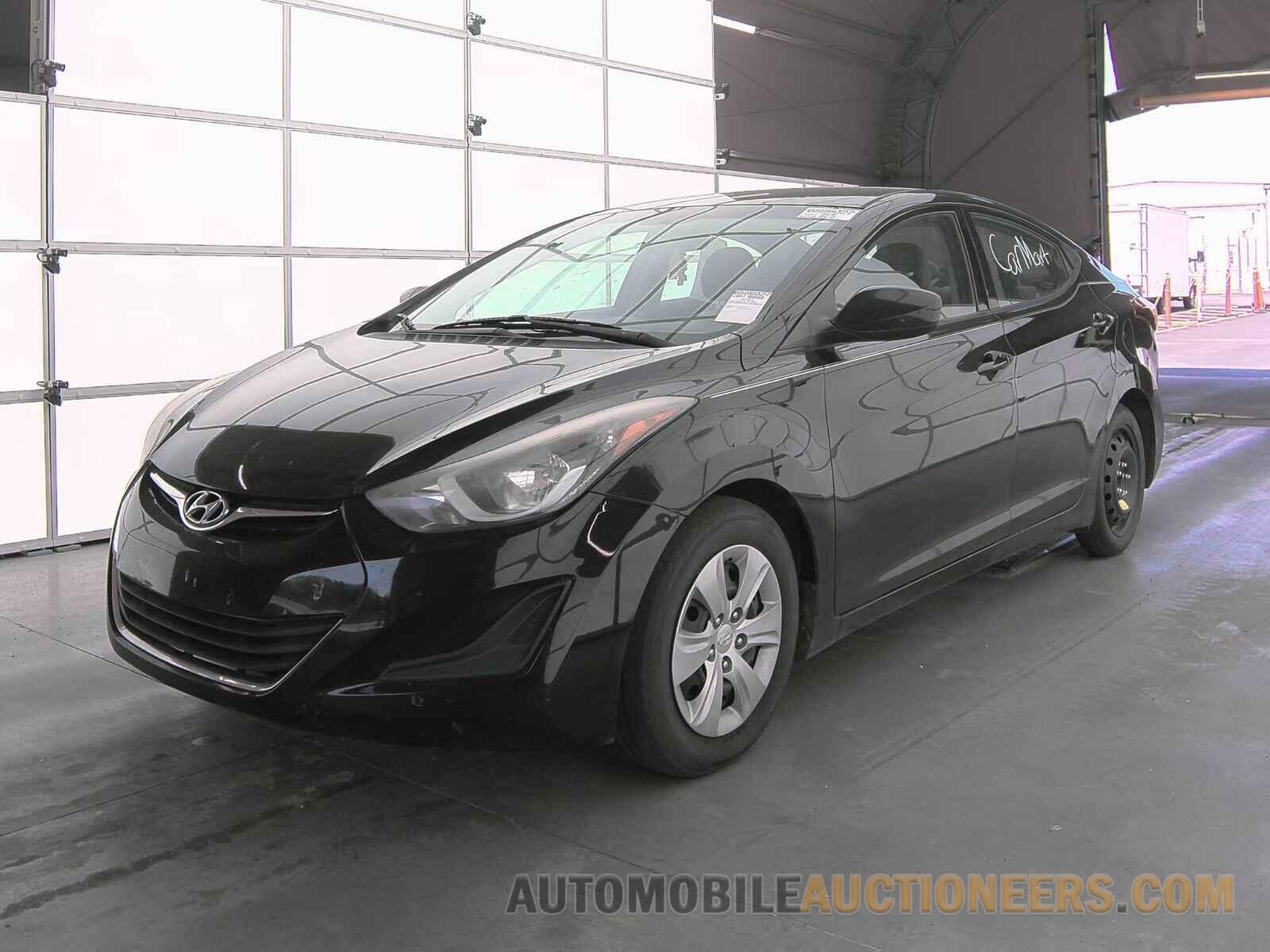 5NPDH4AE0GH695170 Hyundai Elantra SE 2016