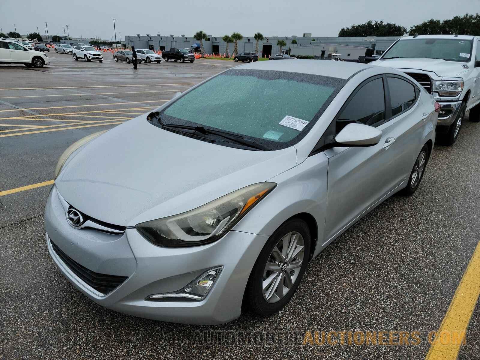 5NPDH4AE0GH742780 Hyundai Elantra 2016