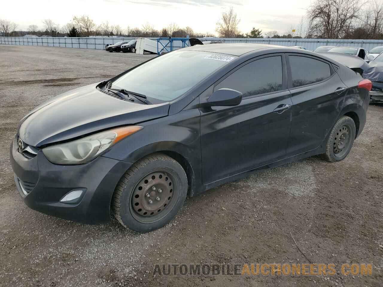 5NPDH4AE1BH047037 HYUNDAI ELANTRA 2011