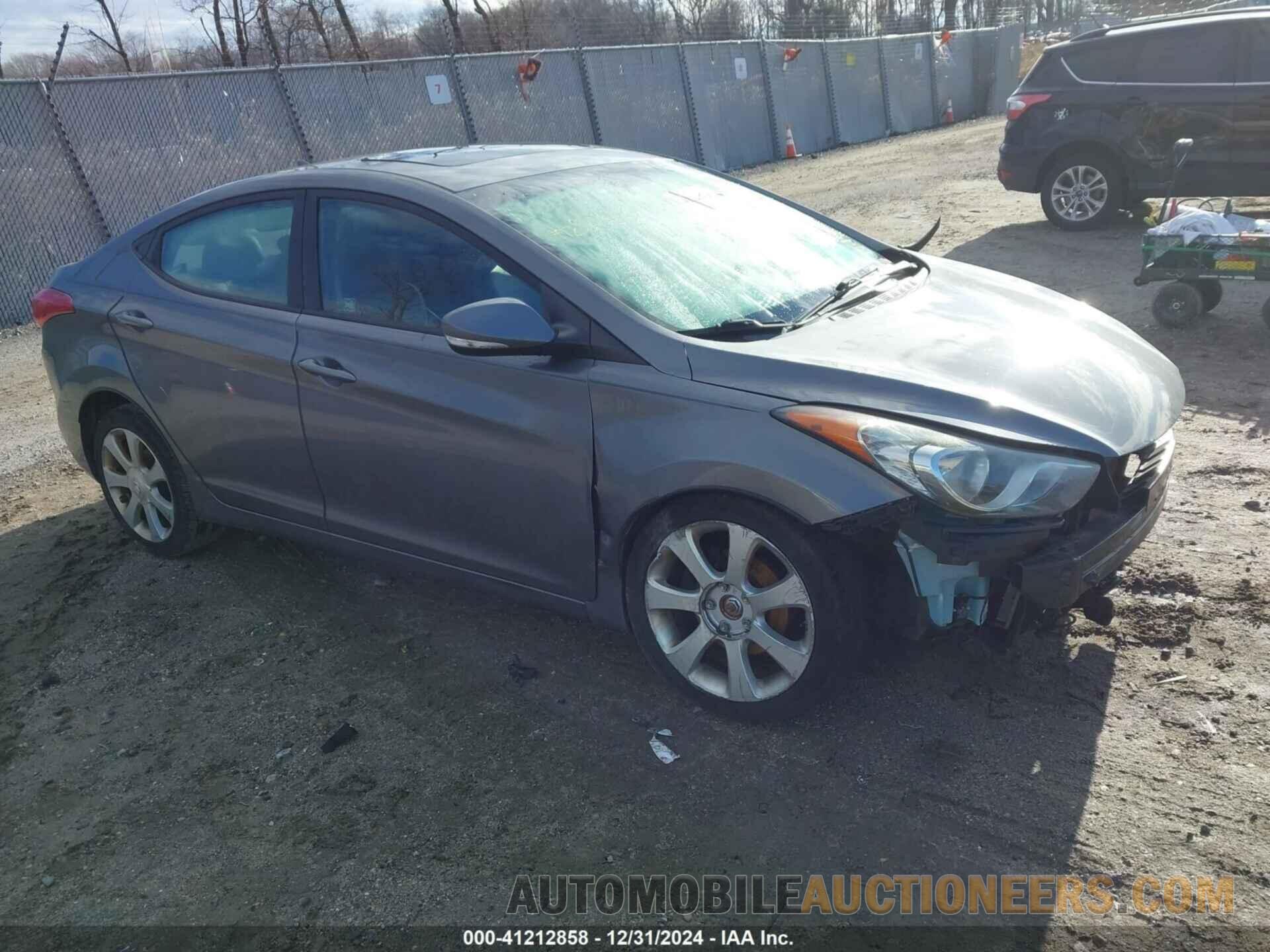 5NPDH4AE1BH075873 HYUNDAI ELANTRA 2011