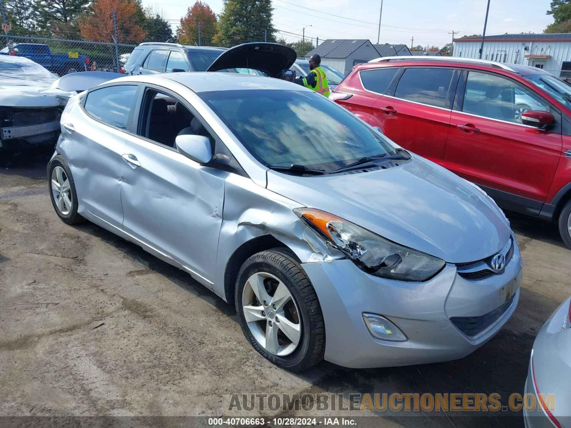 5NPDH4AE1CH095591 HYUNDAI ELANTRA 2012