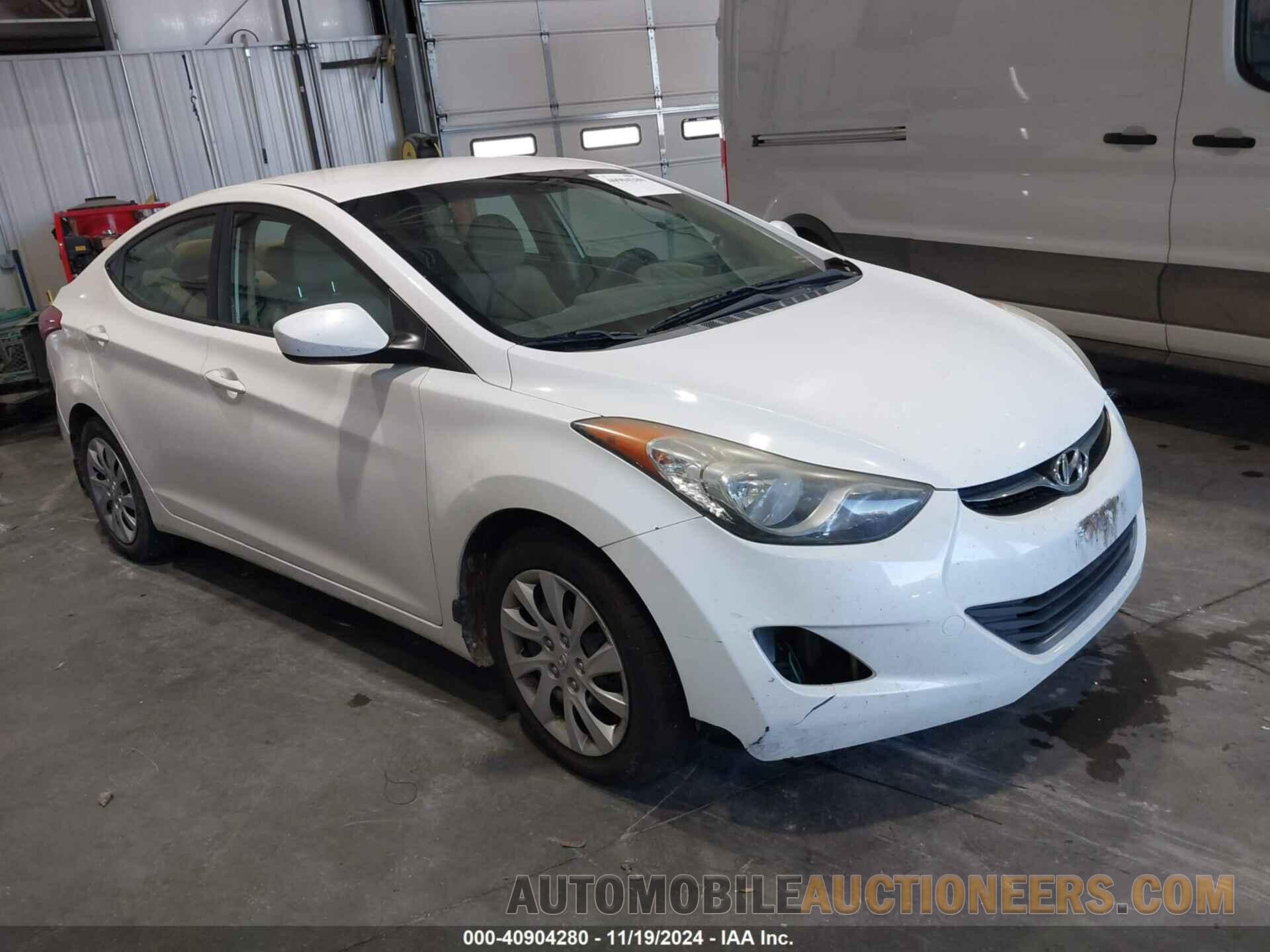 5NPDH4AE1DH167665 HYUNDAI ELANTRA 2013