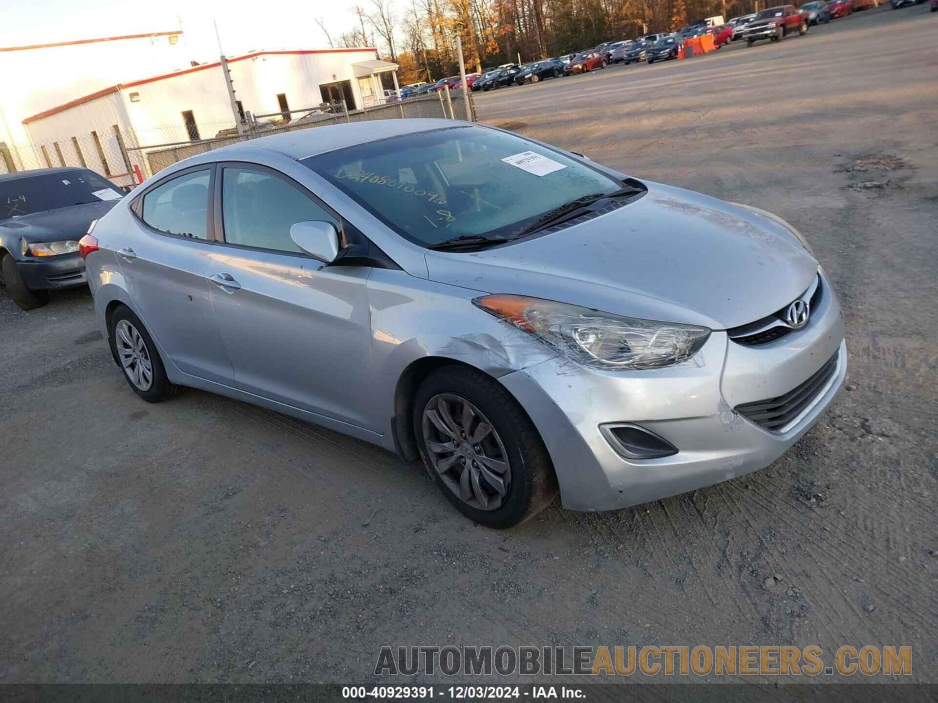 5NPDH4AE1DH198219 HYUNDAI ELANTRA 2013