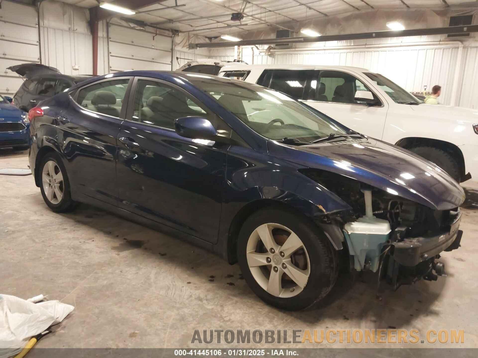 5NPDH4AE1DH212197 HYUNDAI ELANTRA 2013