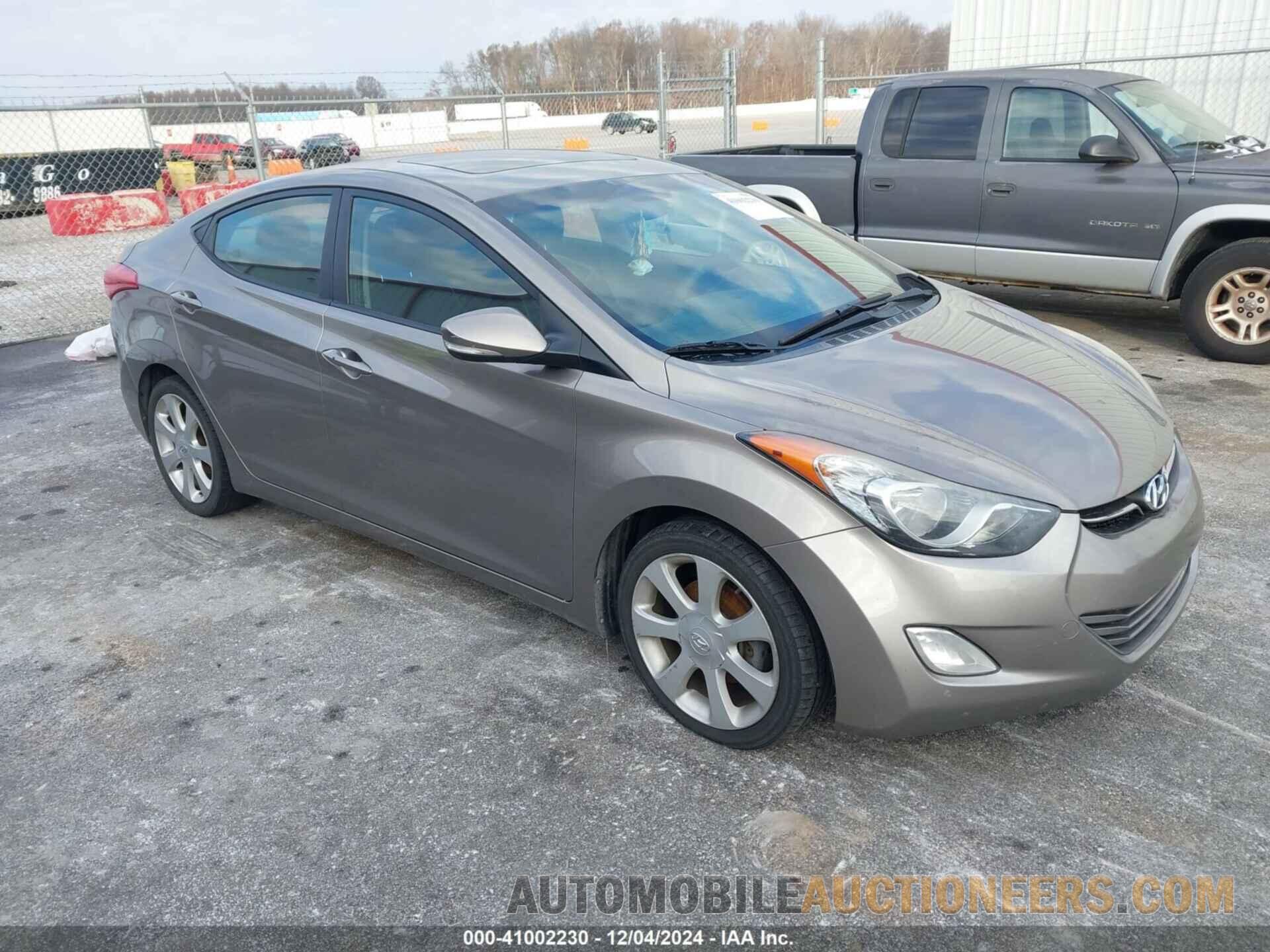 5NPDH4AE1DH219411 HYUNDAI ELANTRA 2013