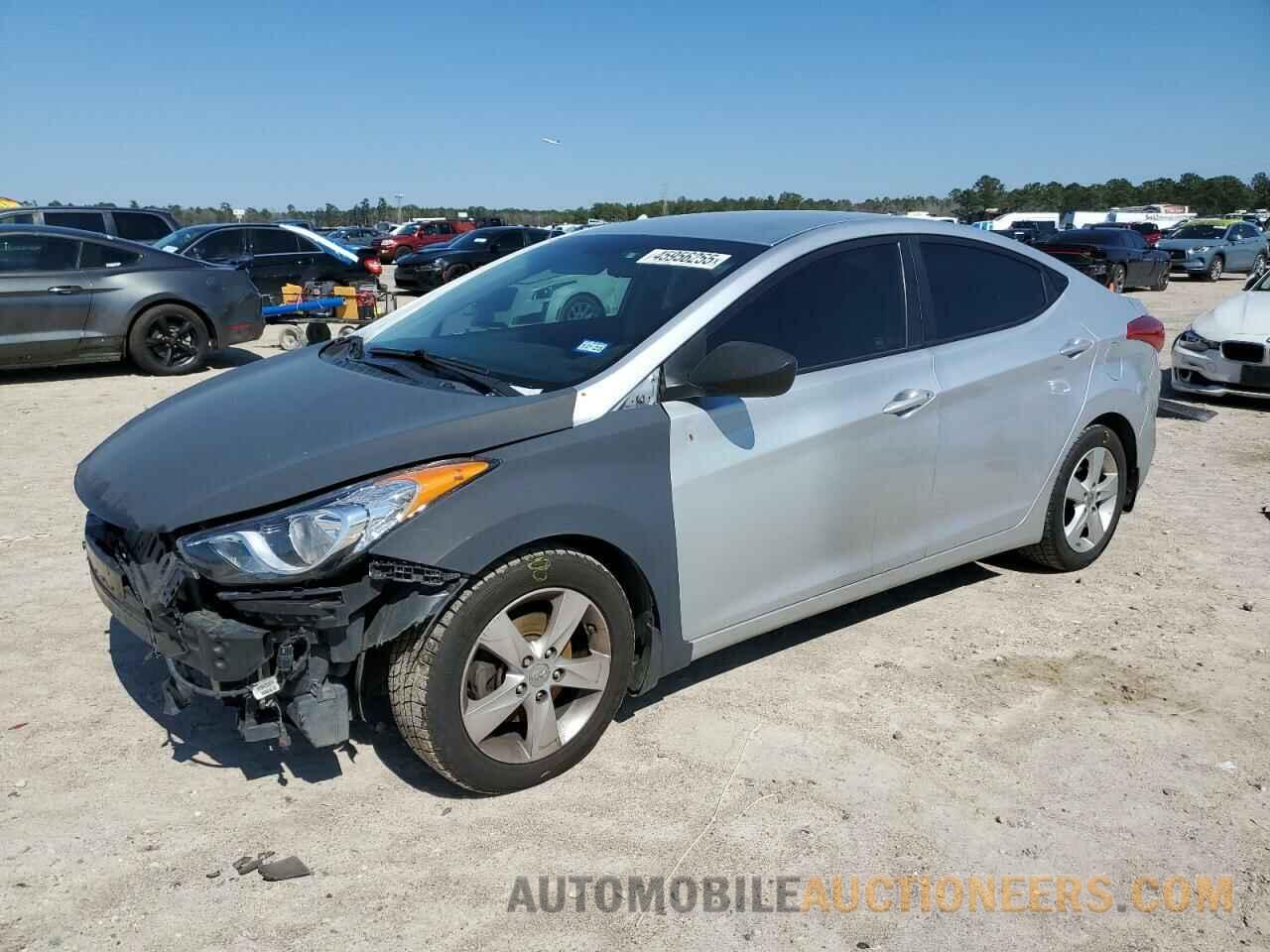 5NPDH4AE1DH288230 HYUNDAI ELANTRA 2013