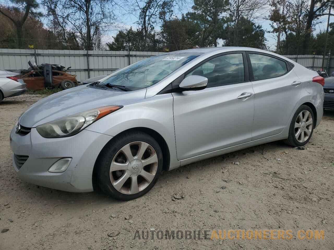 5NPDH4AE1DH288986 HYUNDAI ELANTRA 2013