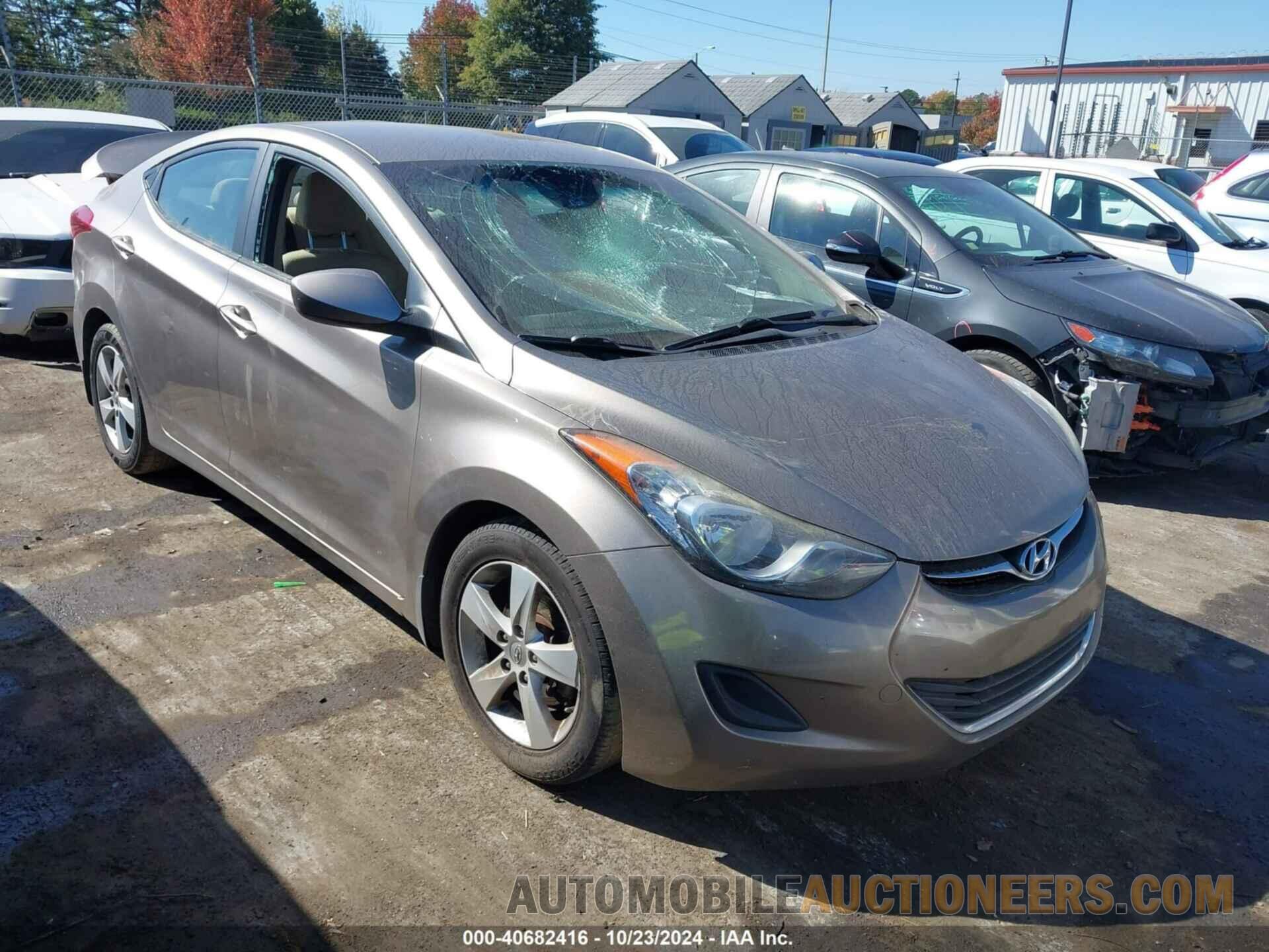 5NPDH4AE1DH315703 HYUNDAI ELANTRA 2013