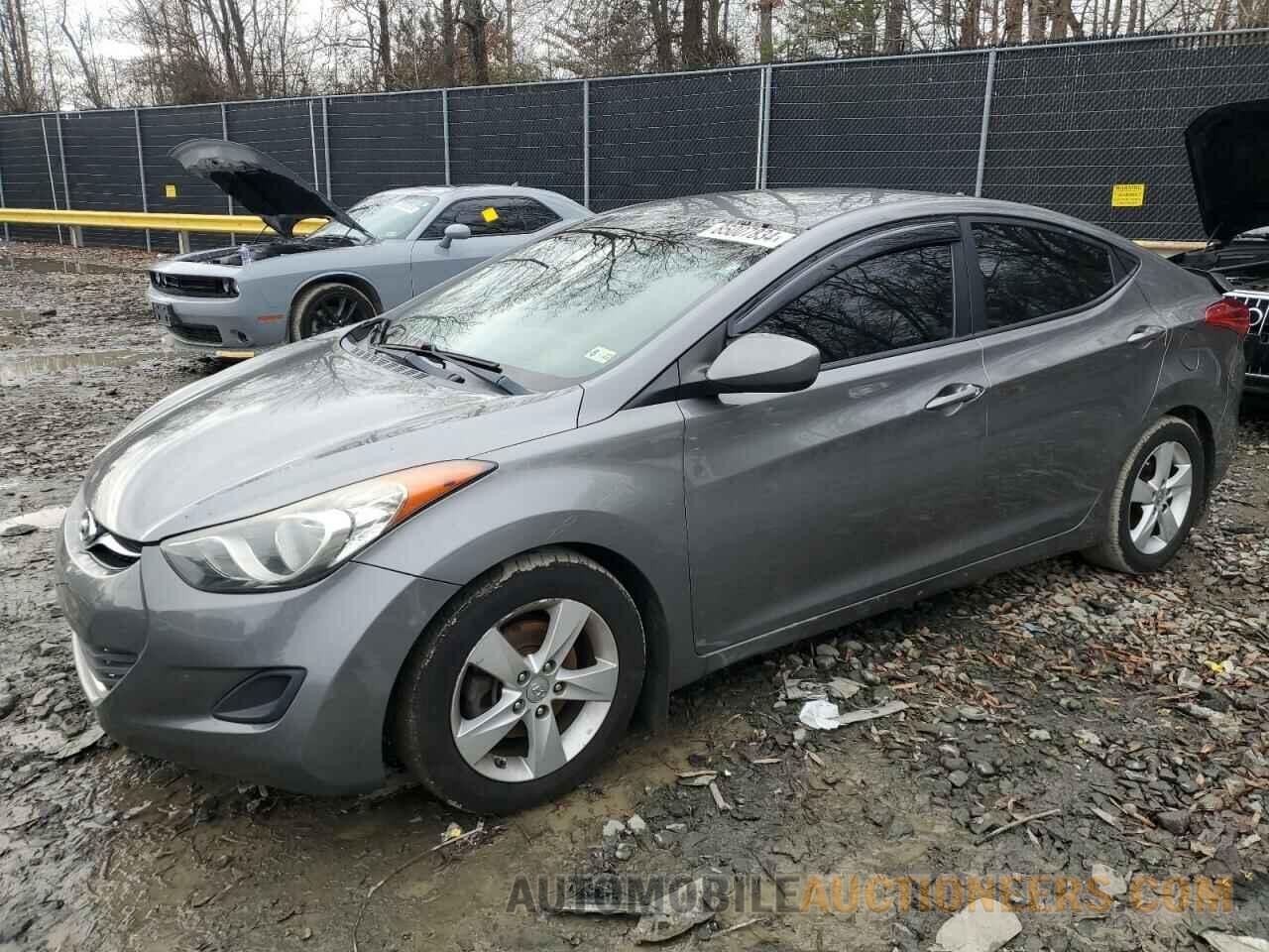 5NPDH4AE1DH351391 HYUNDAI ELANTRA 2013