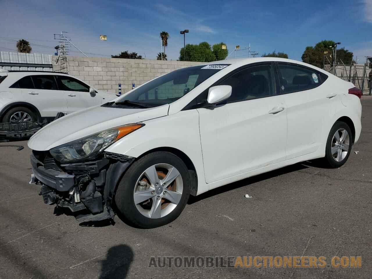 5NPDH4AE1DH352010 HYUNDAI ELANTRA 2013