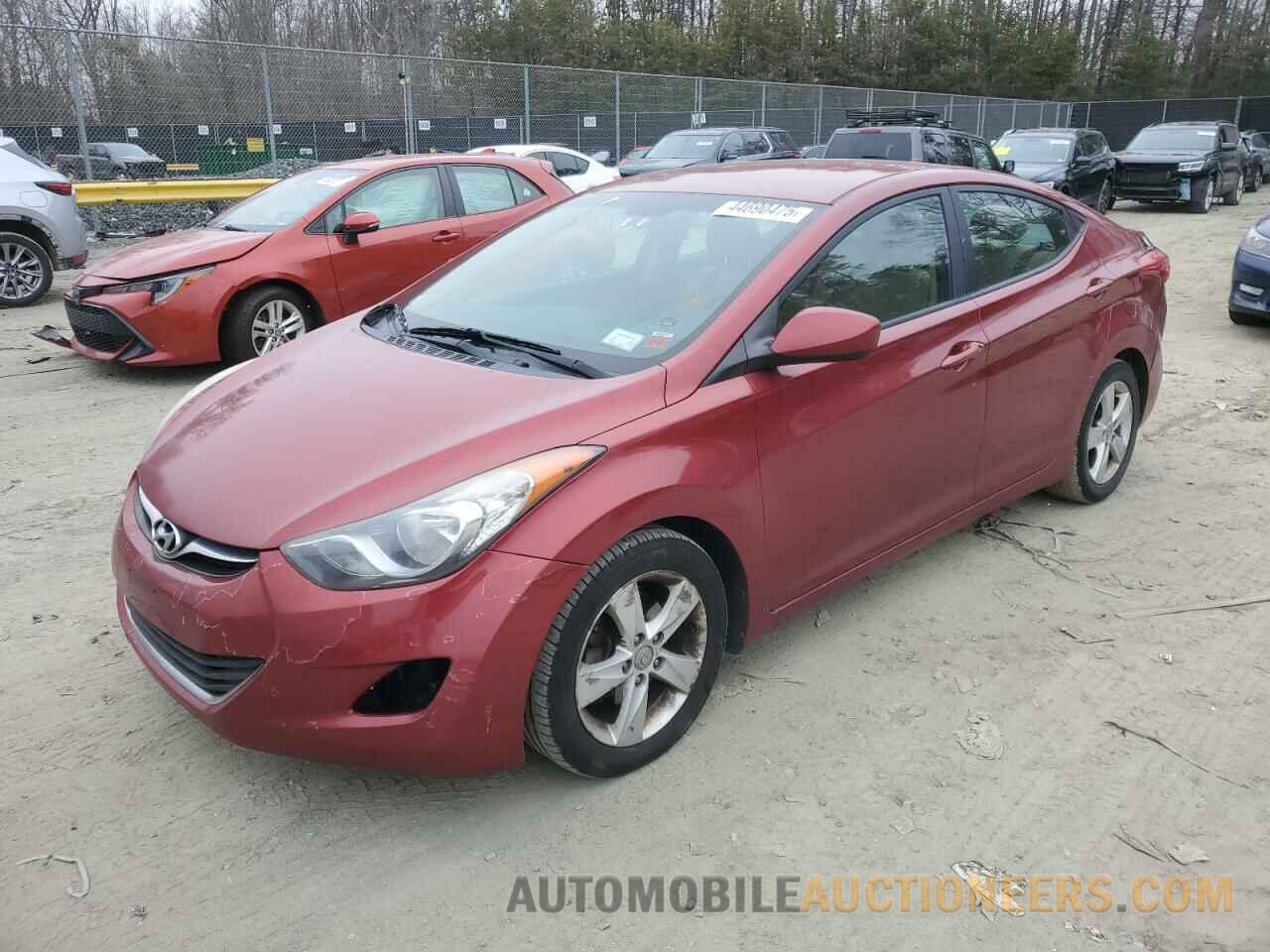 5NPDH4AE1DH353934 HYUNDAI ELANTRA 2013