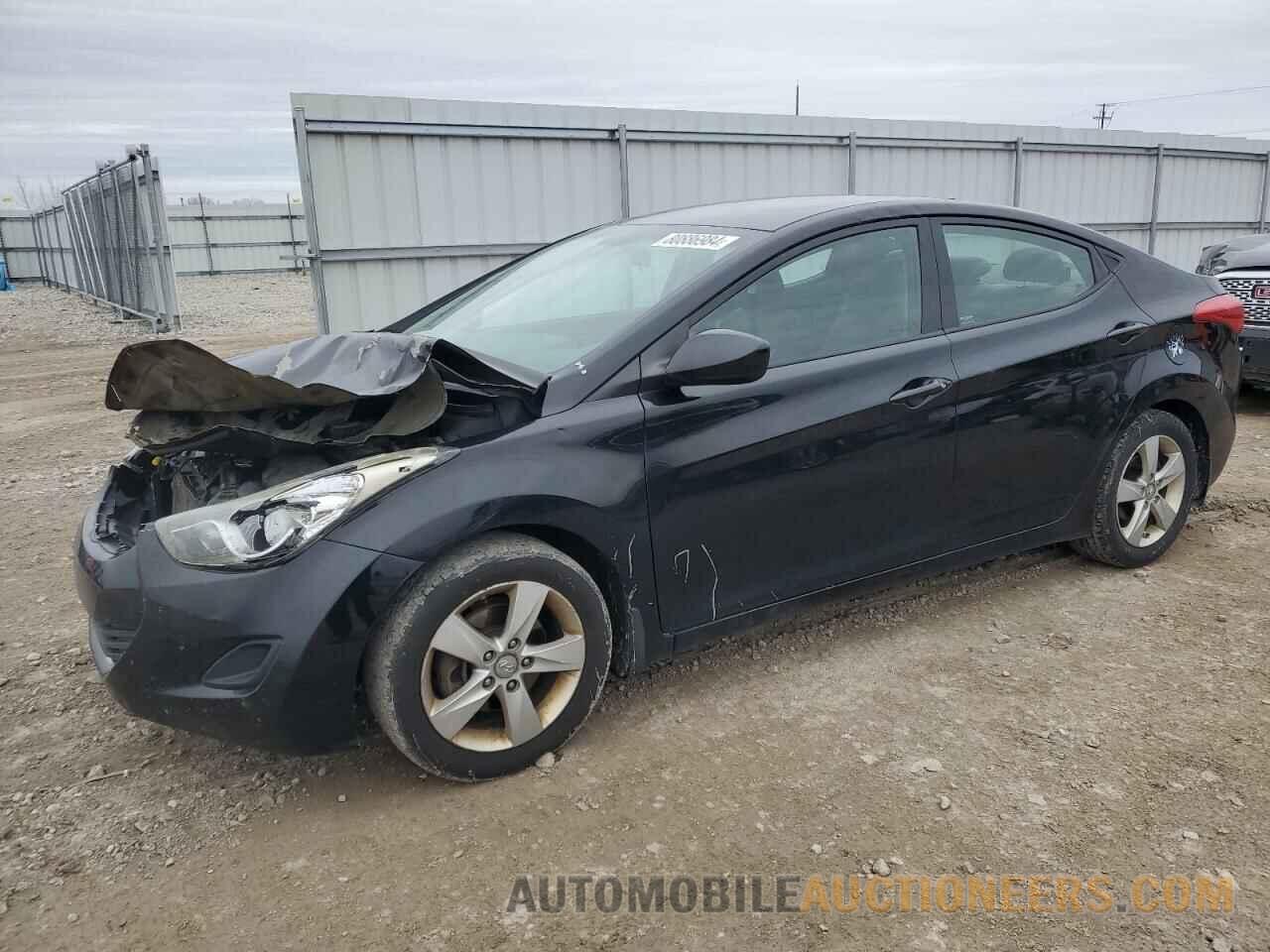 5NPDH4AE1DH372774 HYUNDAI ELANTRA 2013