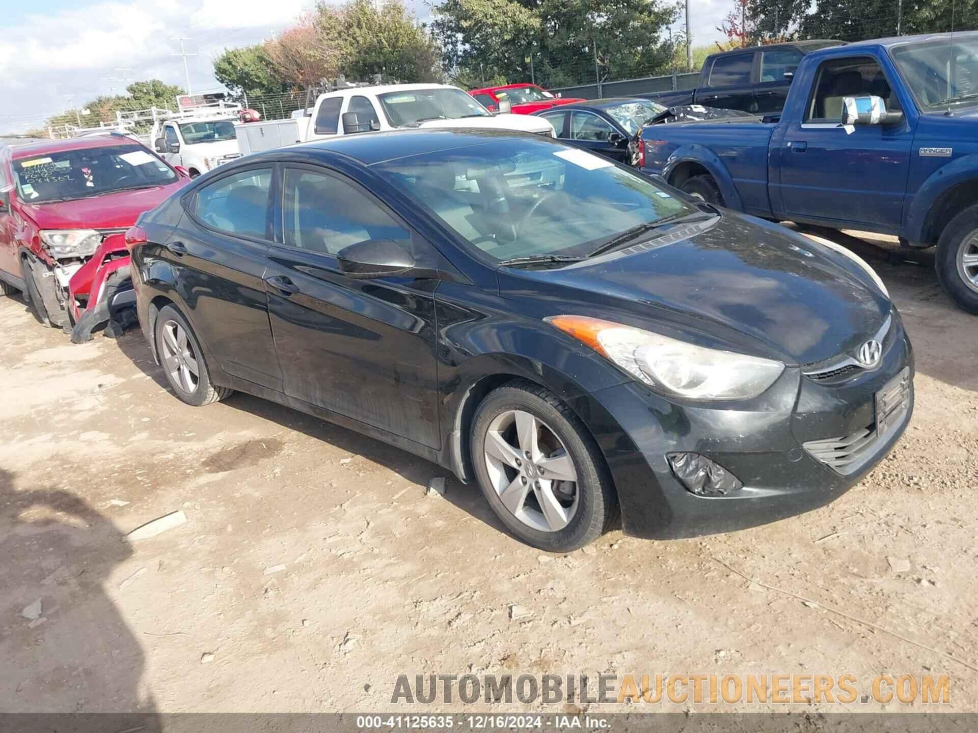 5NPDH4AE1DH409824 HYUNDAI ELANTRA 2013