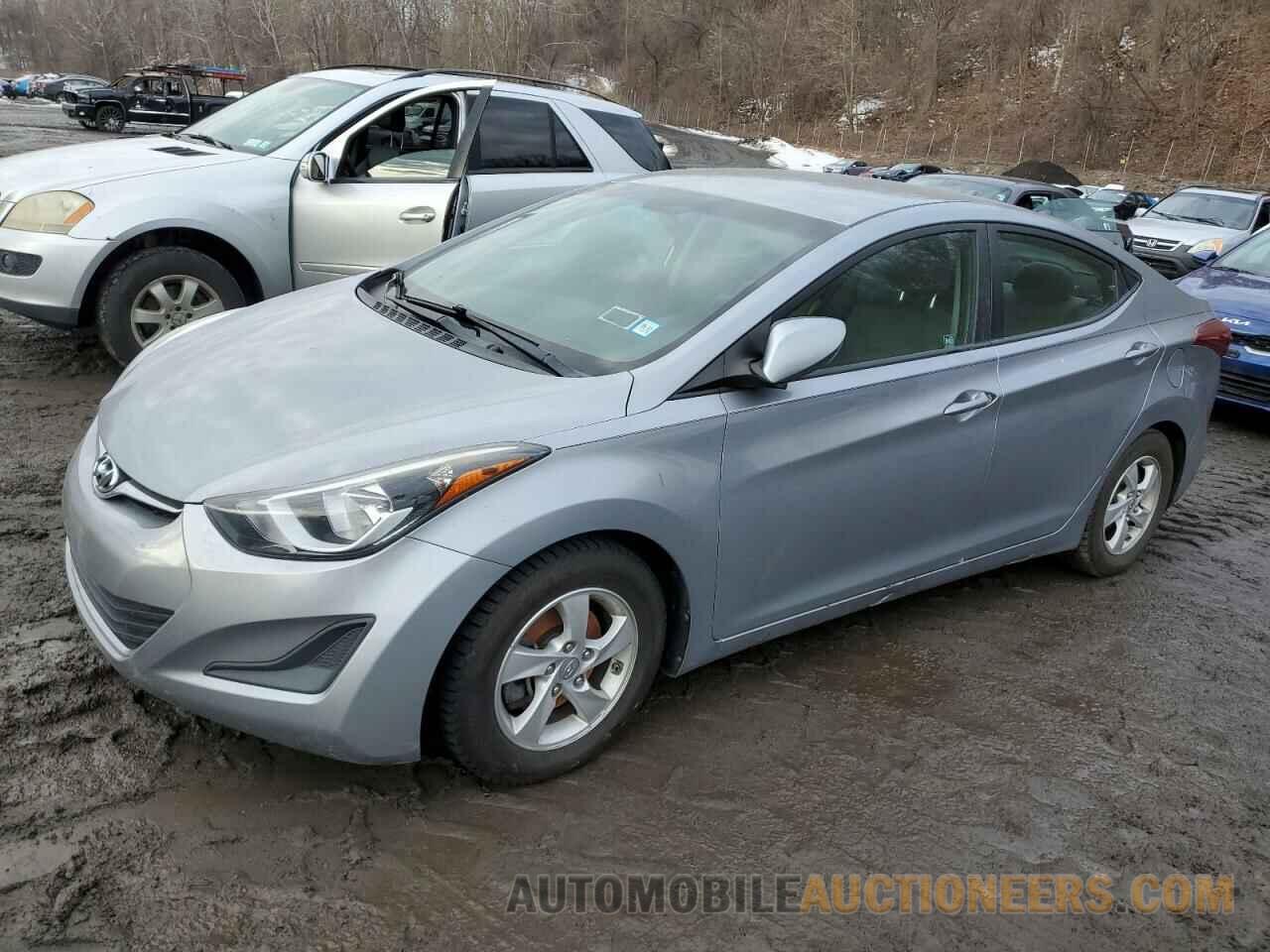 5NPDH4AE1FH586781 HYUNDAI ELANTRA 2015